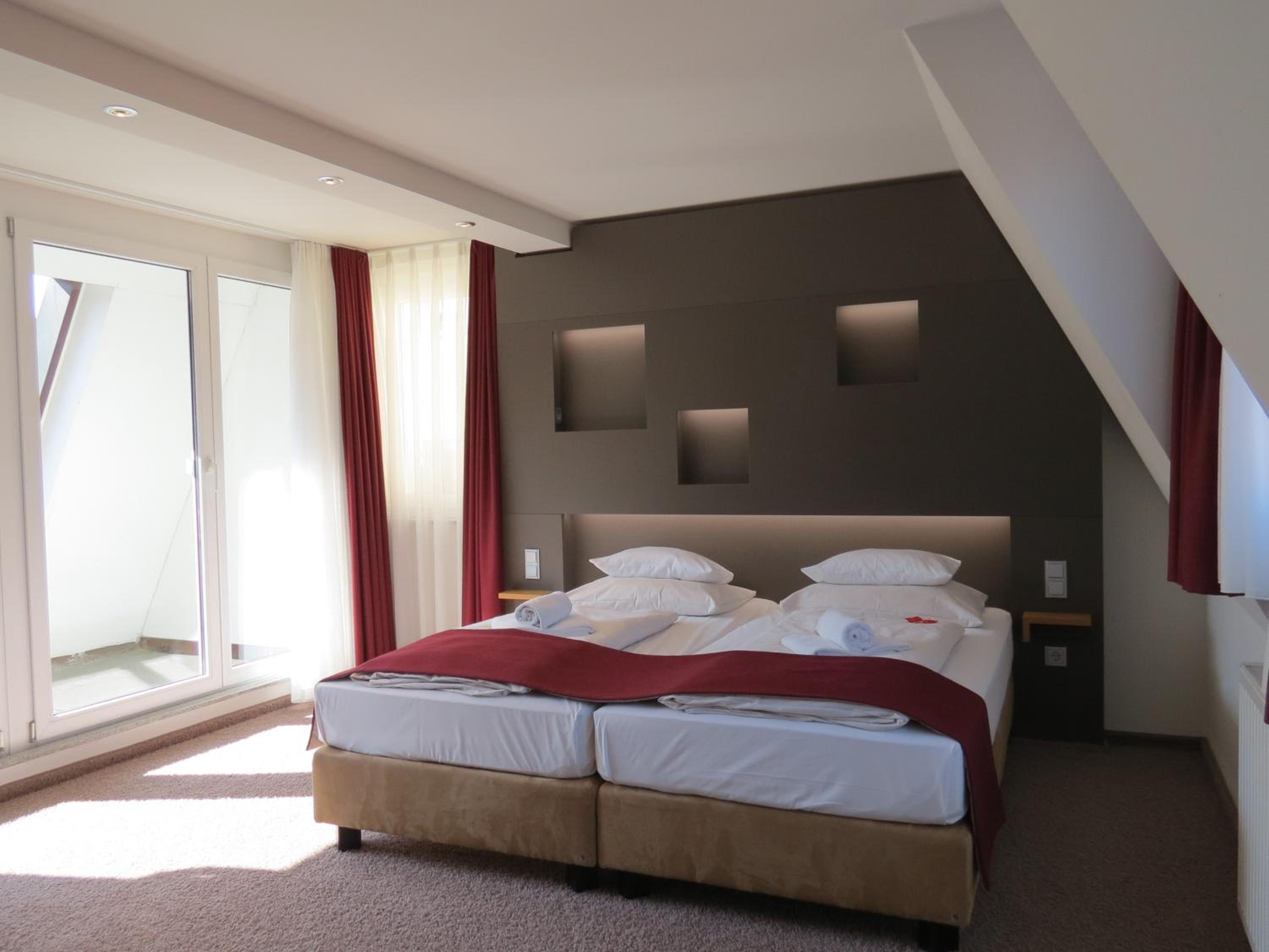 Double Room - Photo 32