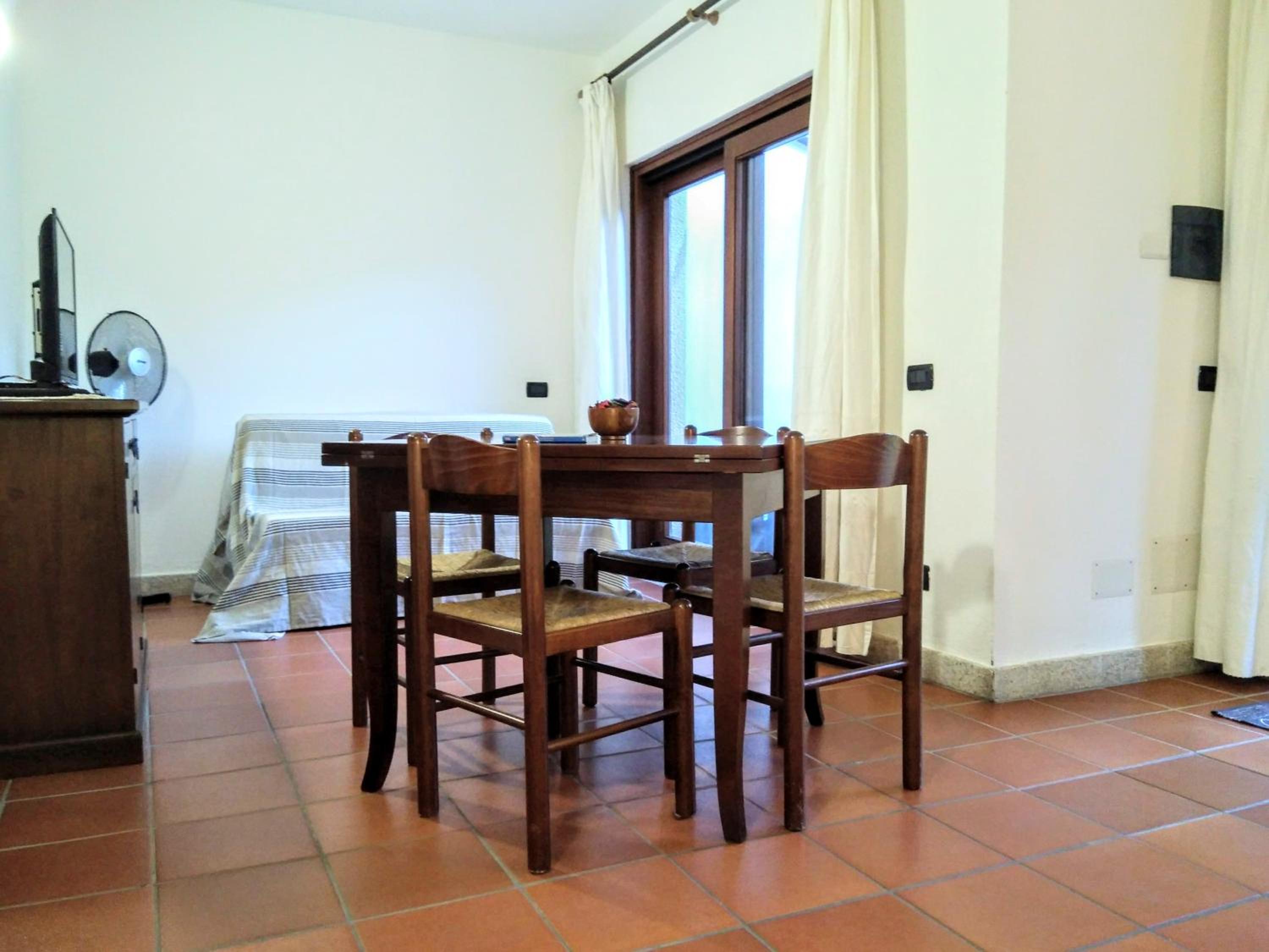 One-Bedroom House photo 3