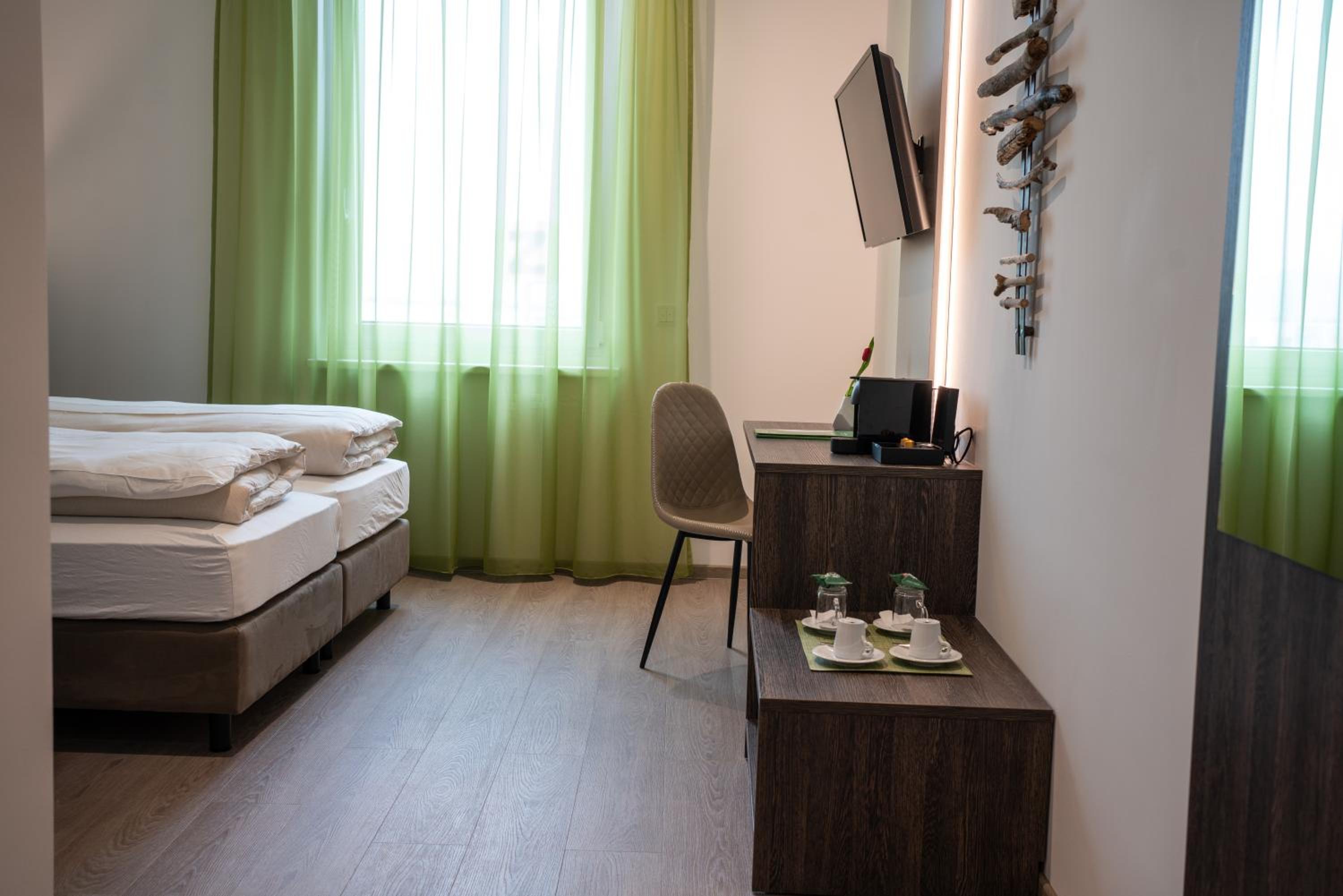 Double Room - Photo 2