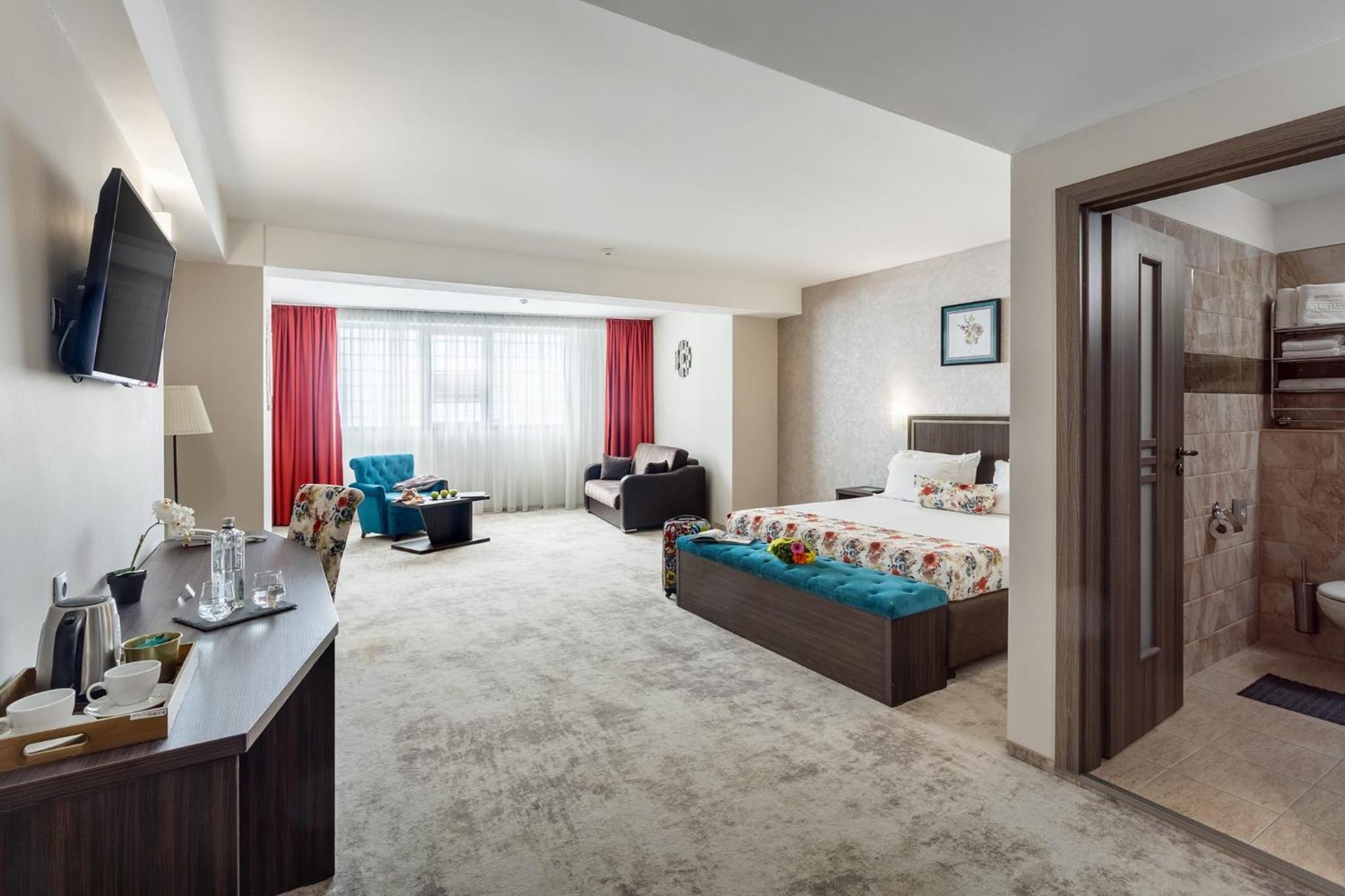 Deluxe Suite
