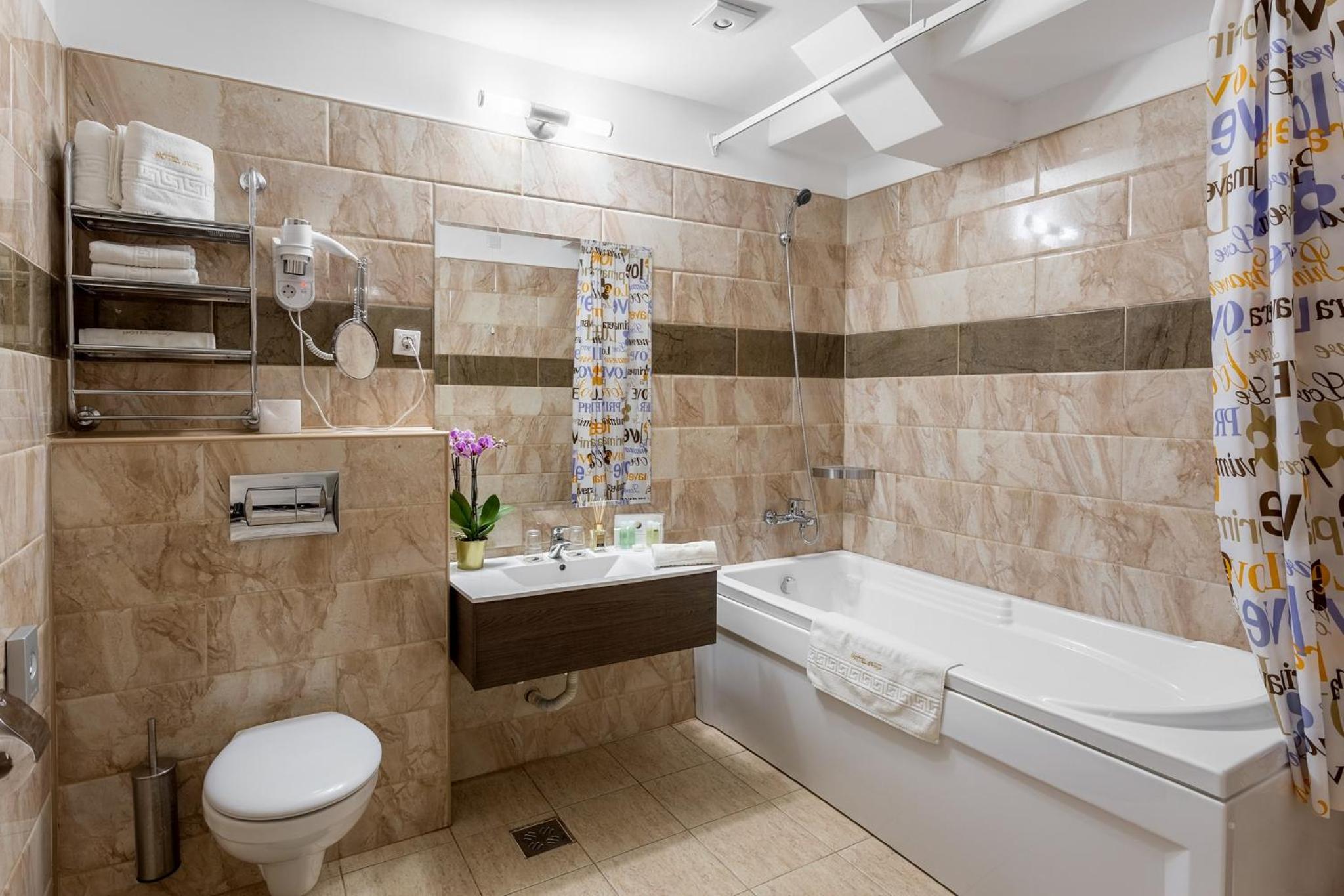 Deluxe Suite photo 2