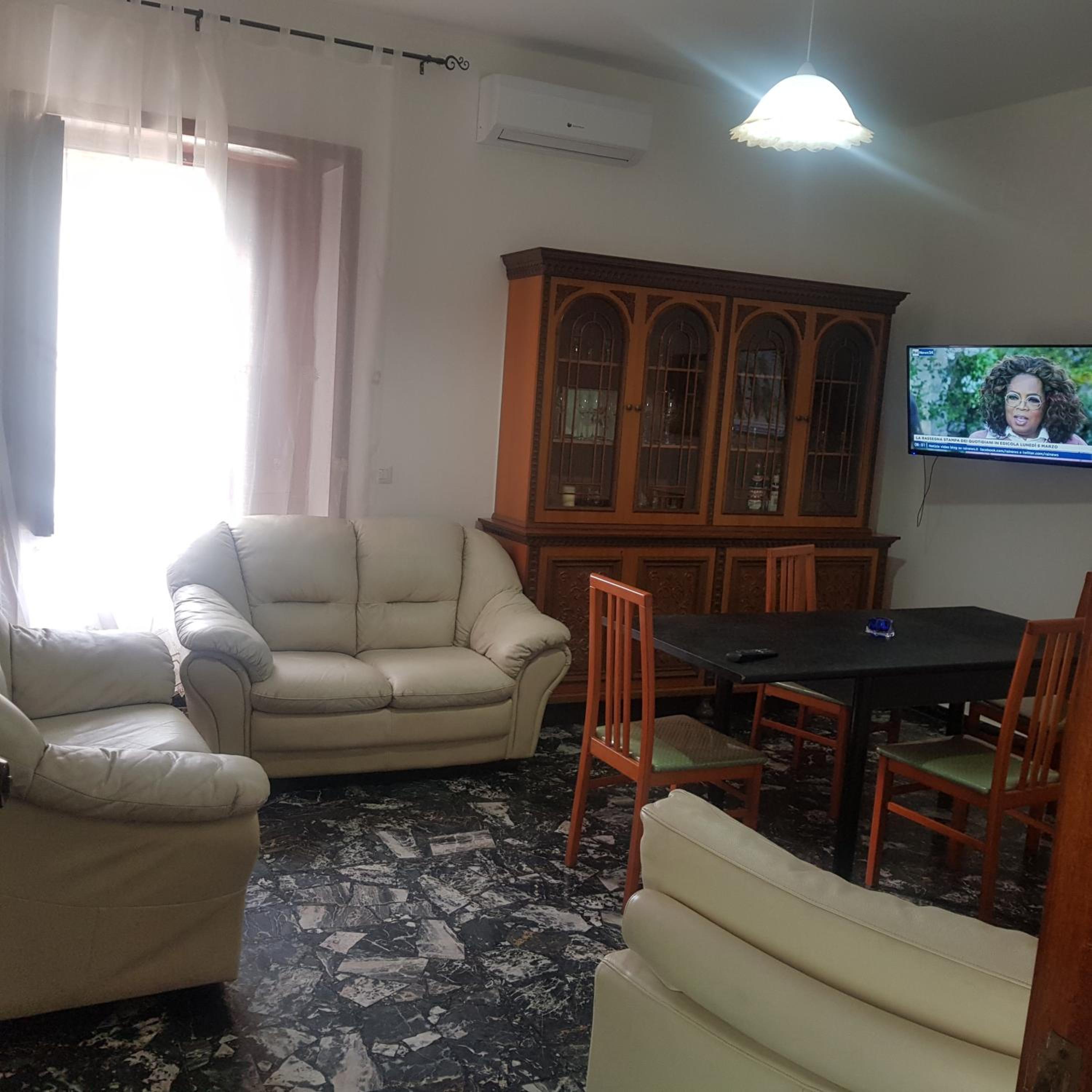 Three-Bedroom Apartment photo 2