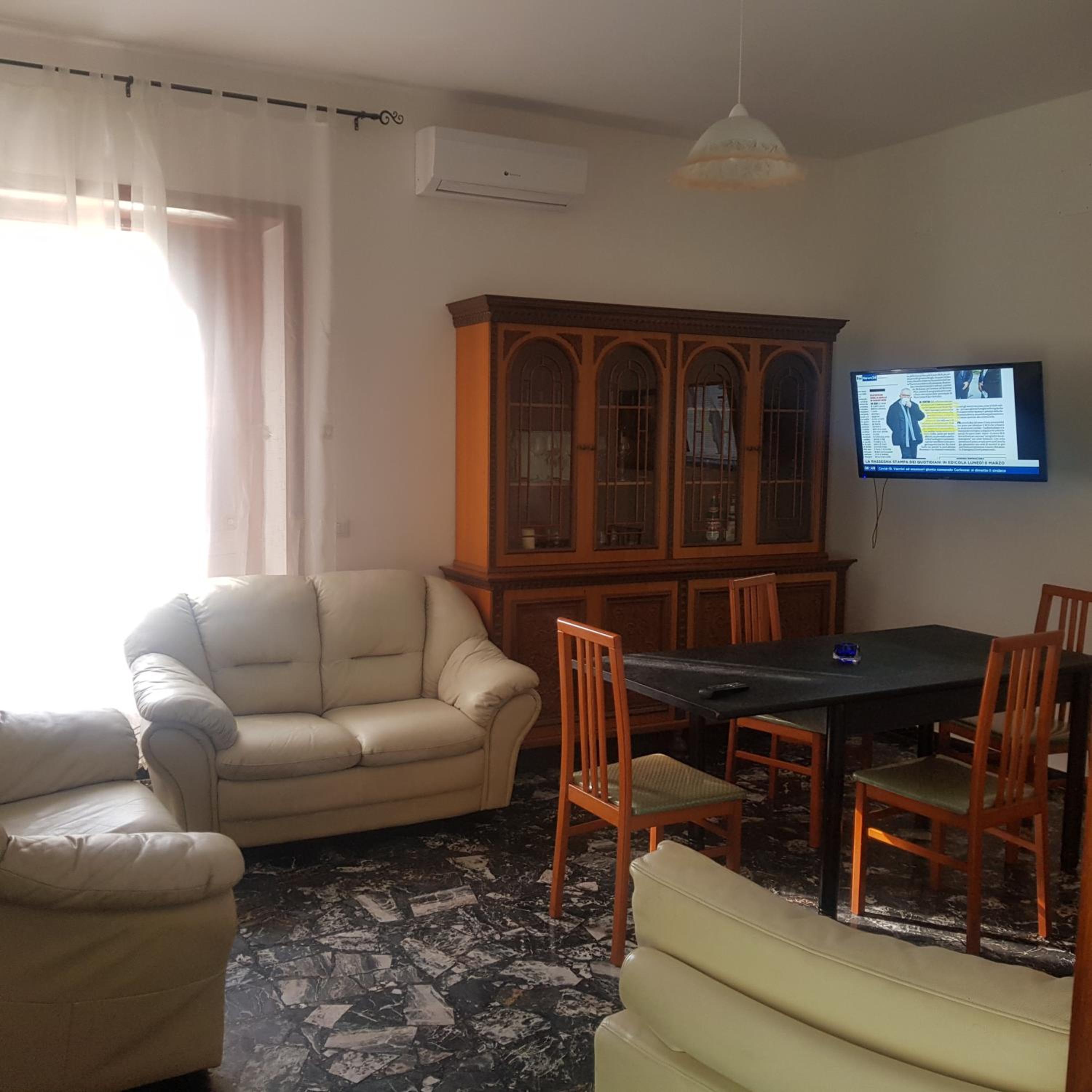 Three-Bedroom Apartment photo 3