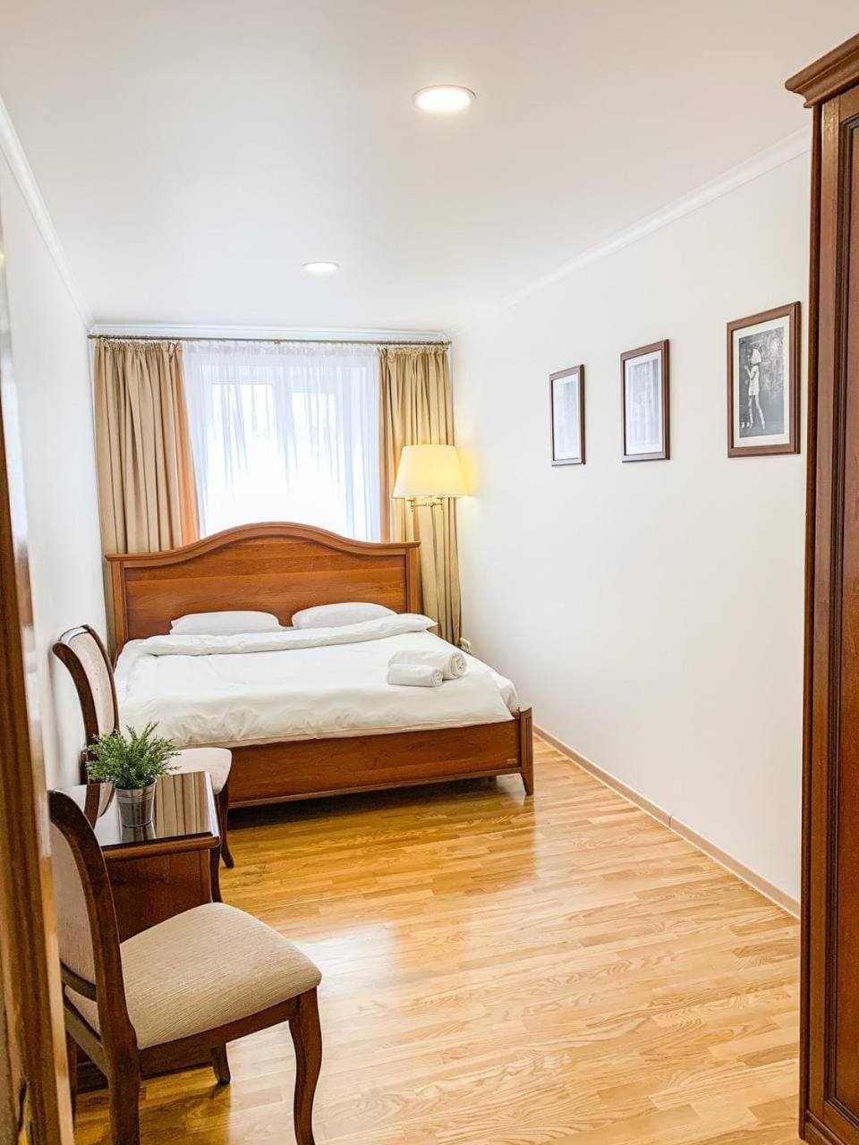 One-Bedroom Apartment photo 3