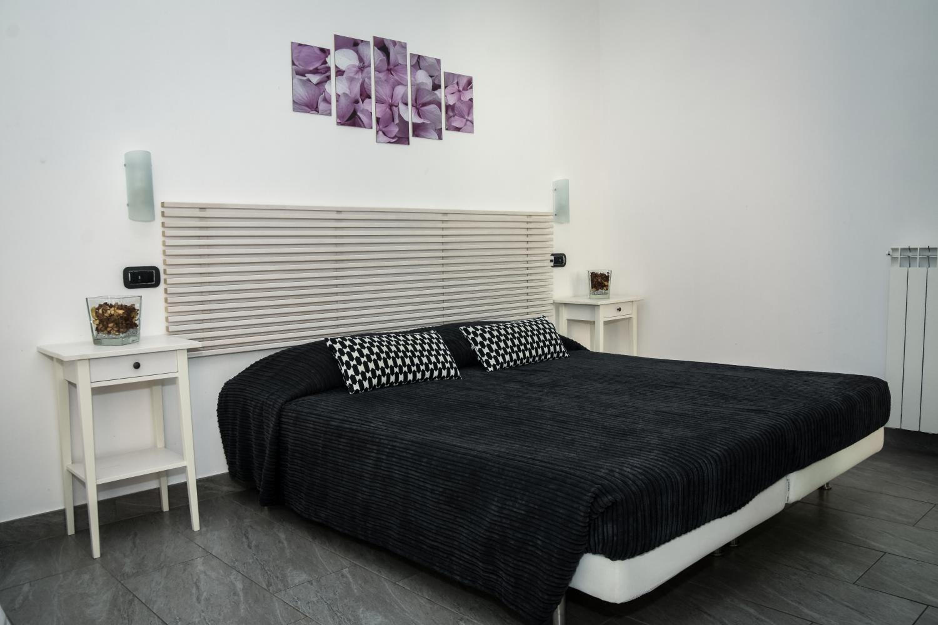 Double or Twin Room with Private Bathroom photo 1