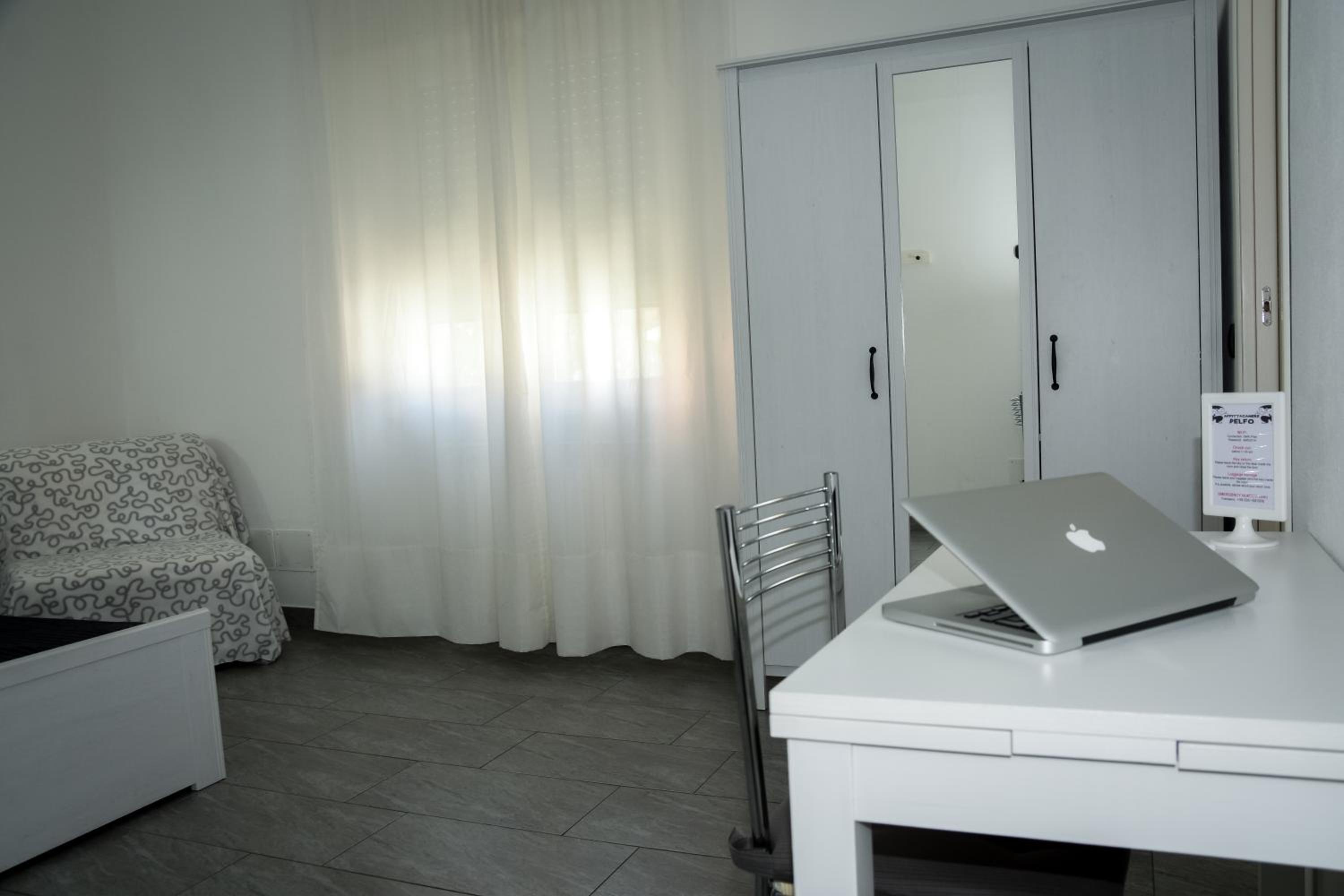 Double or Twin Room with Private Bathroom photo 2