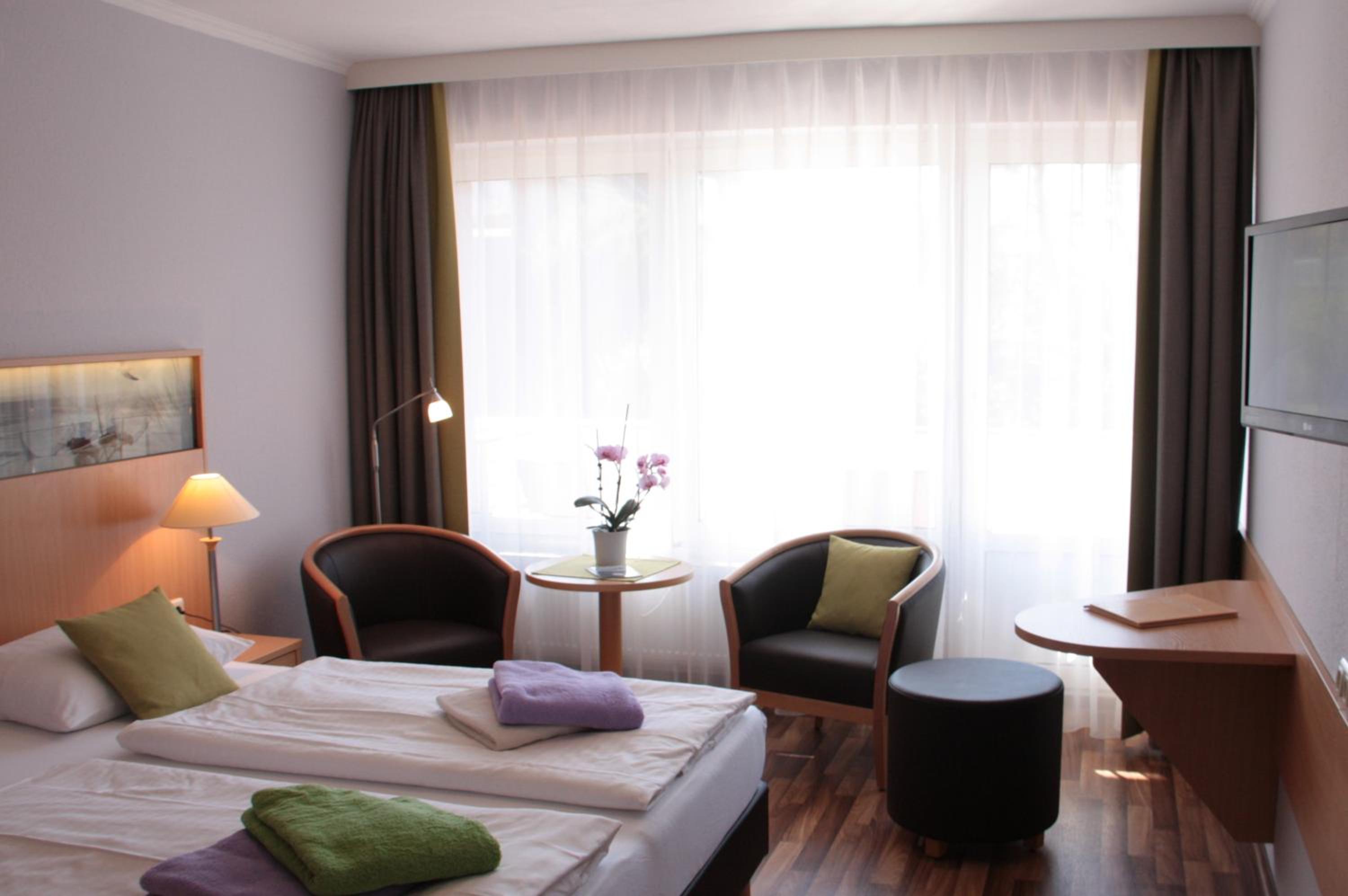 Double or Twin Room photo 3