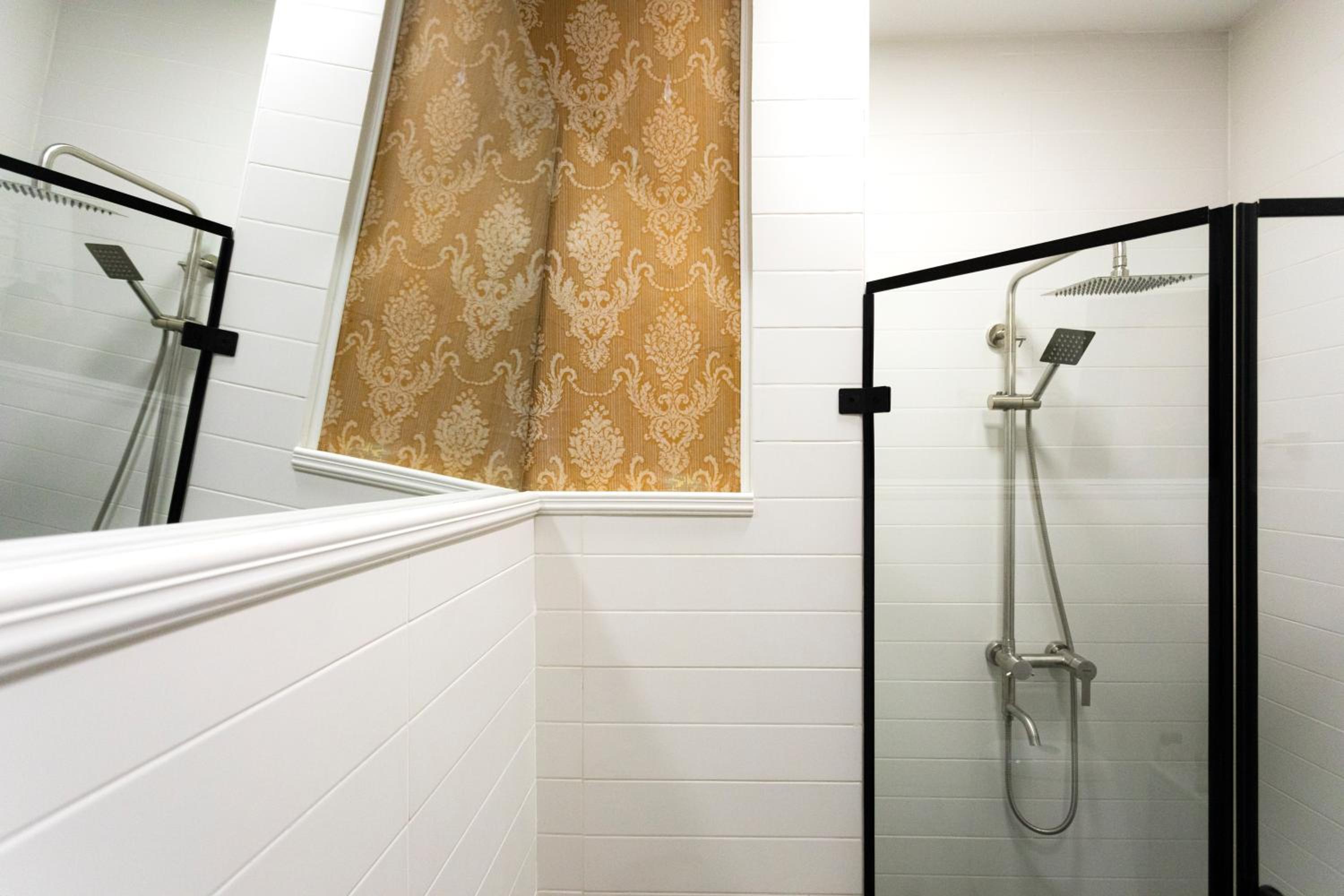 Double or Twin Room - Photo 11