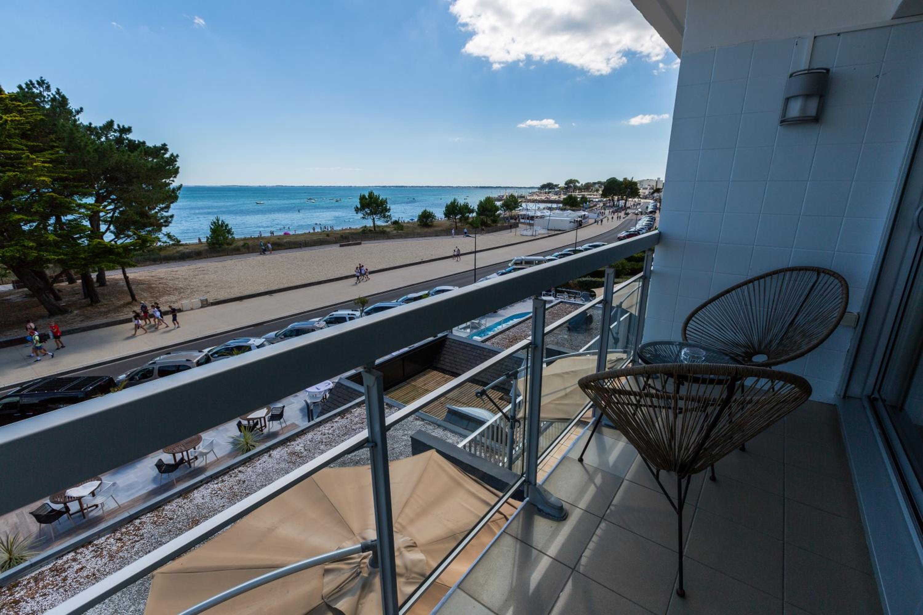 Junior Suite with Panoramic Sea View - Photo 7