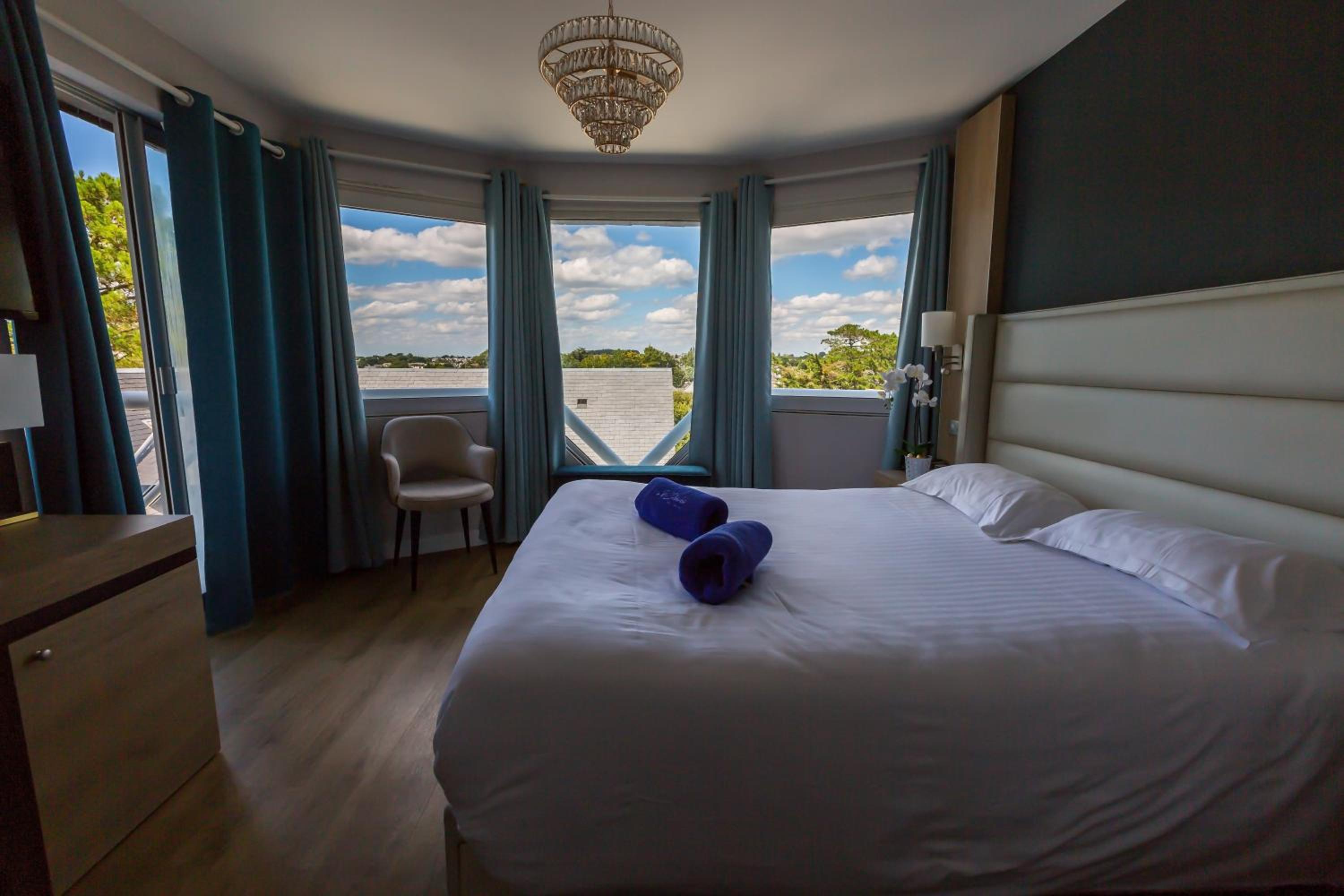 Double Room with Park View - Photo 8