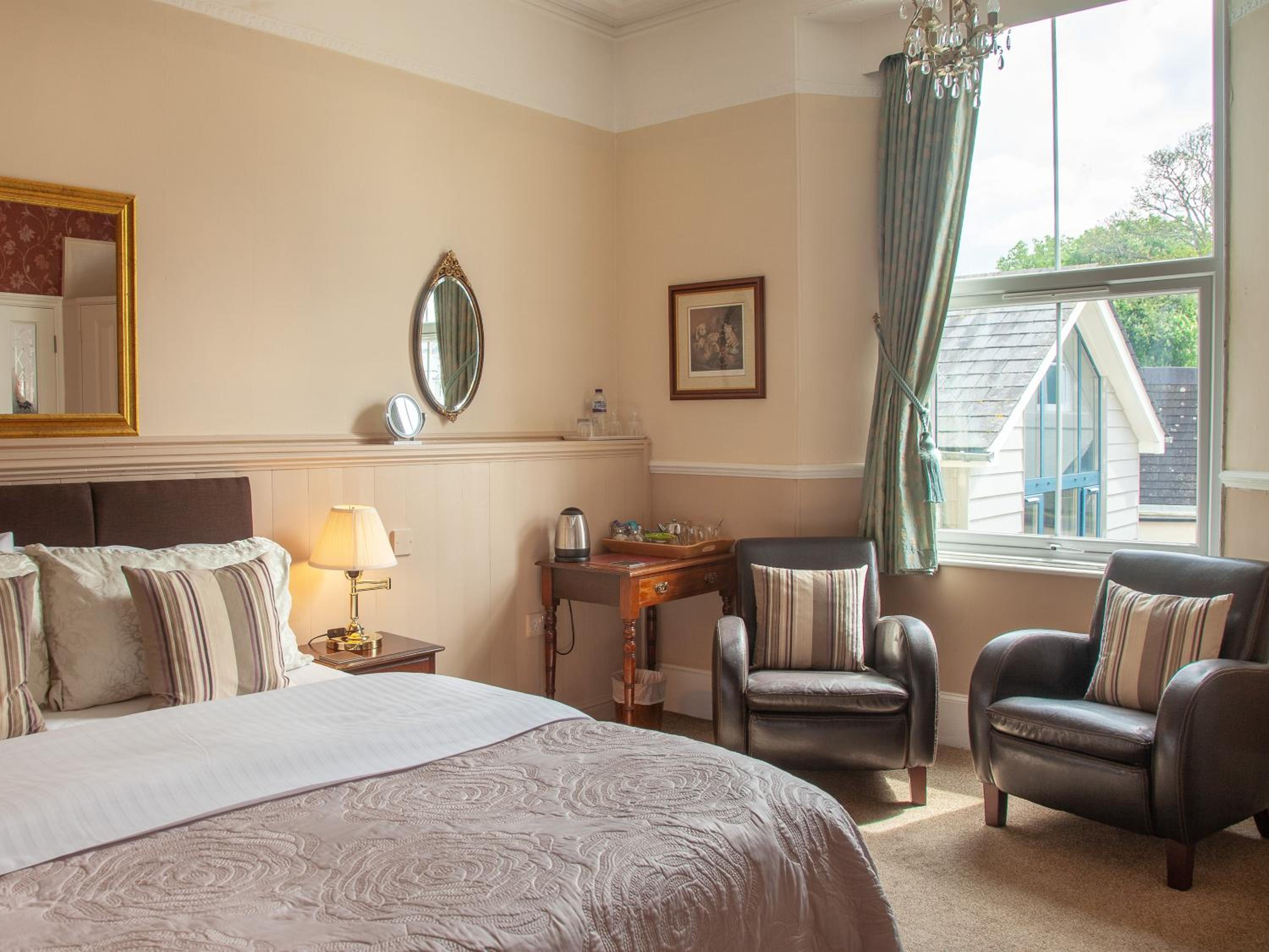 Deluxe King Room photo 2