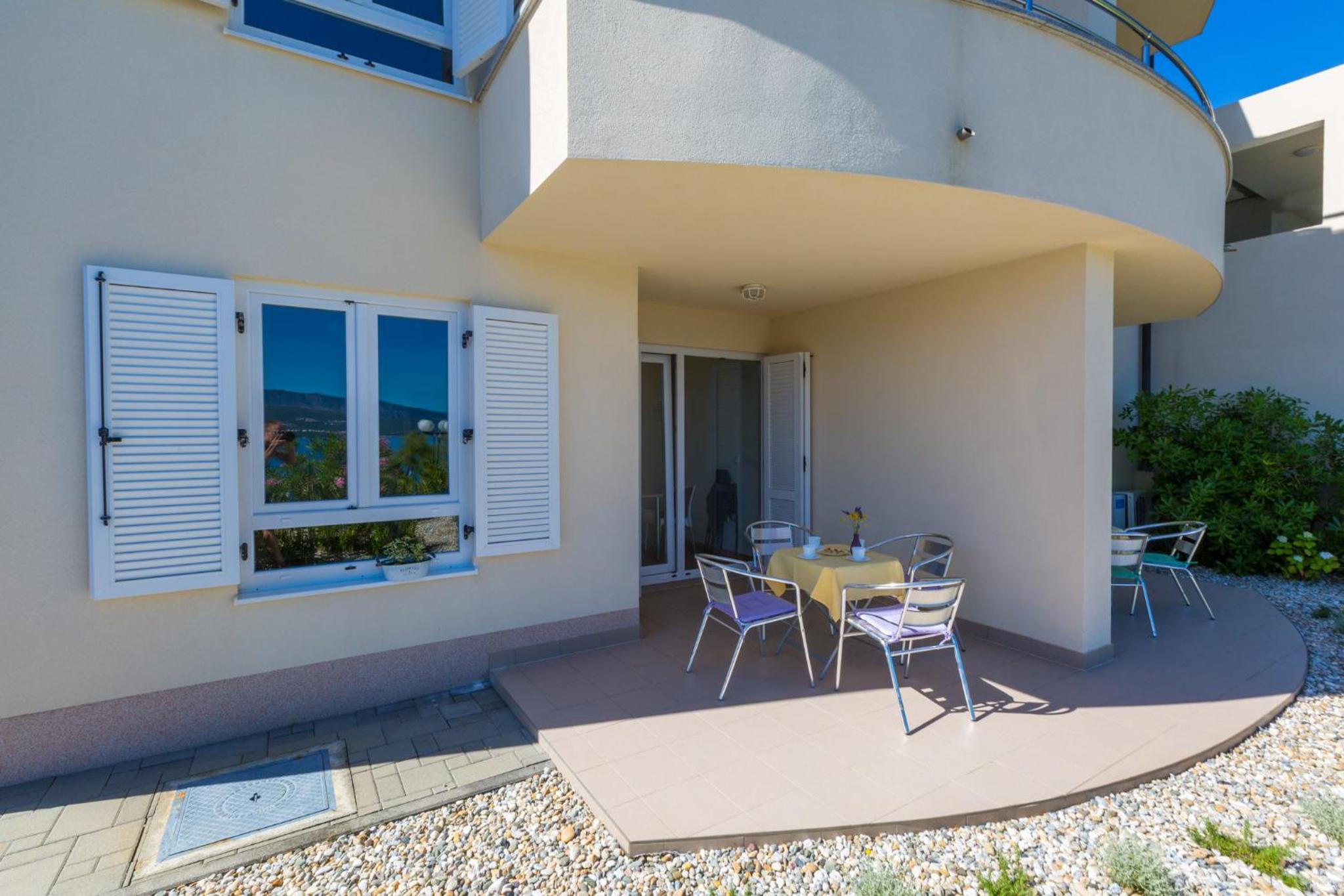 Apartment with Terrace photo 2
