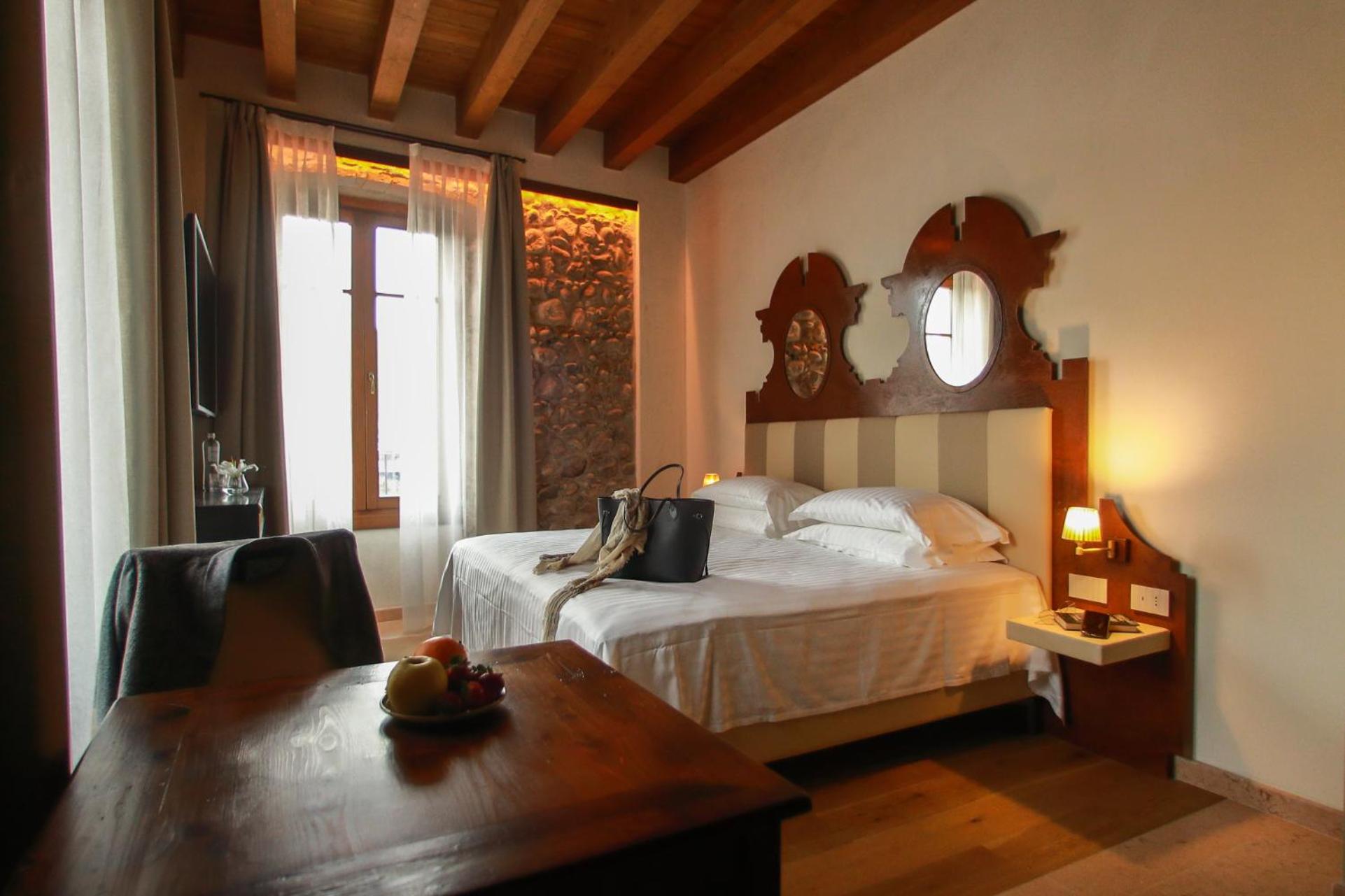 Double Room - Photo 2
