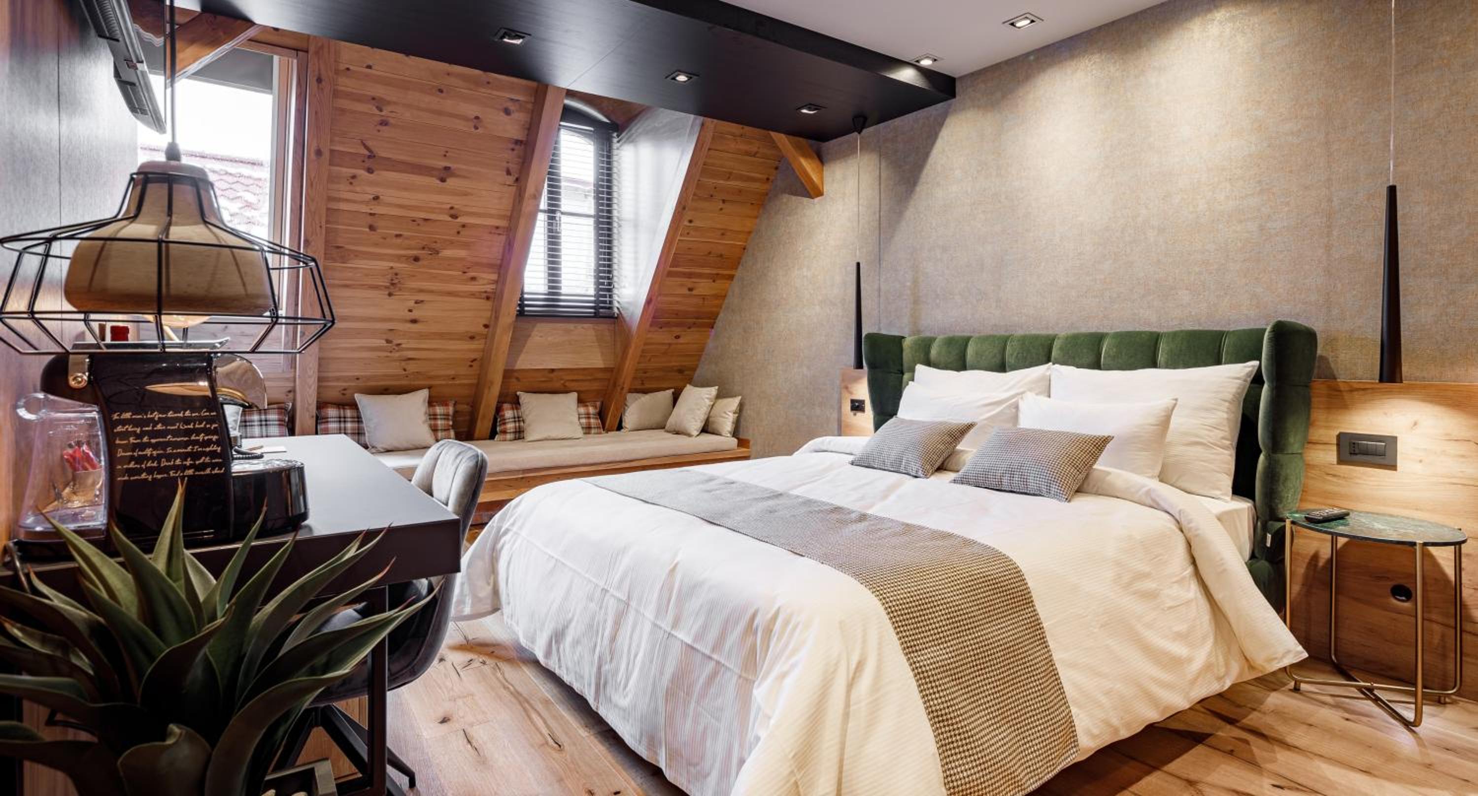 Standard Double Room - Photo 14