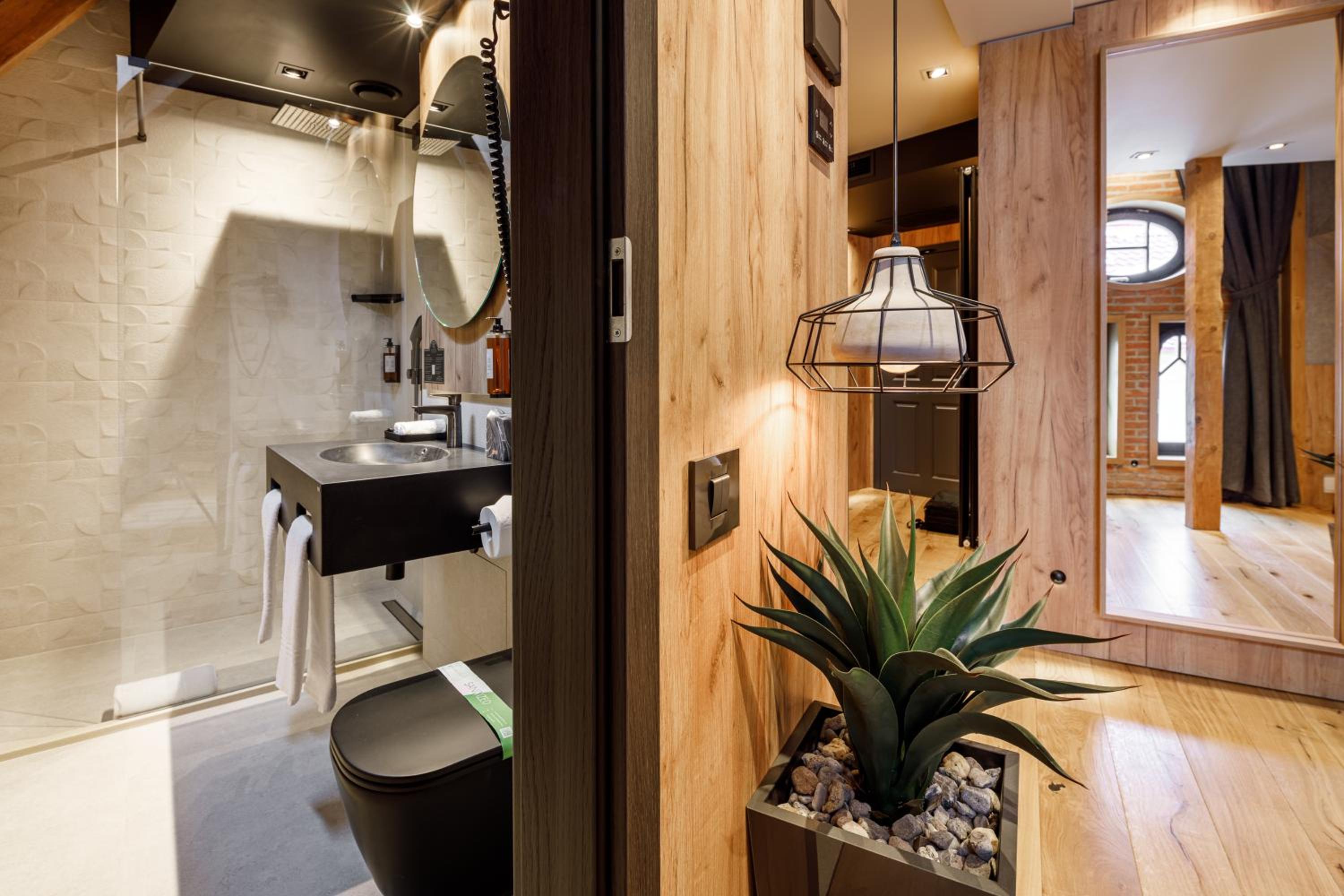 Junior Suite - Photo 15