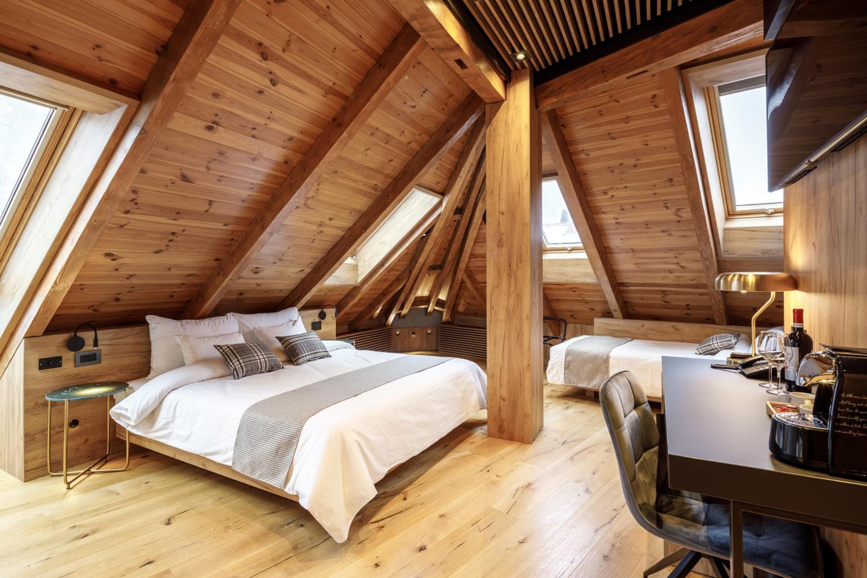 Junior Suite - Photo 1