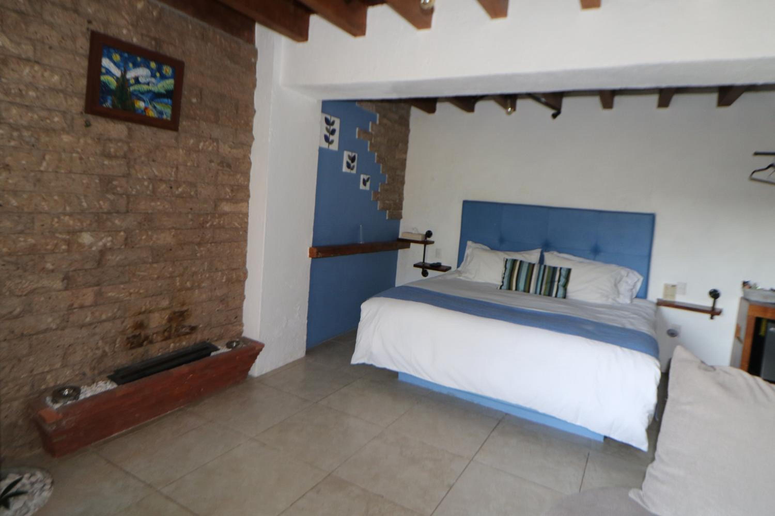 King Room with Spa Bath - Photo 8