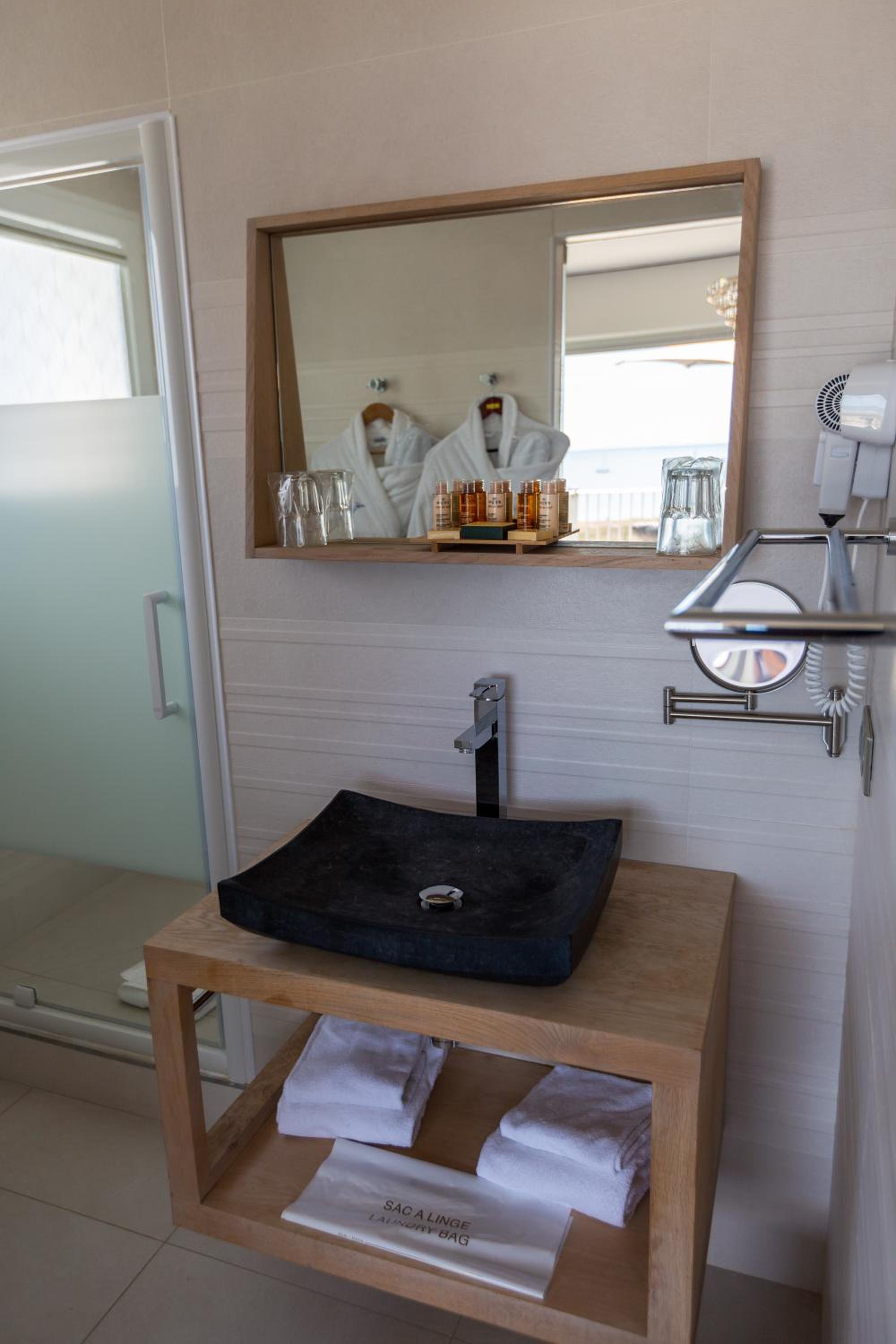 Prestige Double Room with Panoramic Sea View and Terrace - Photo 4