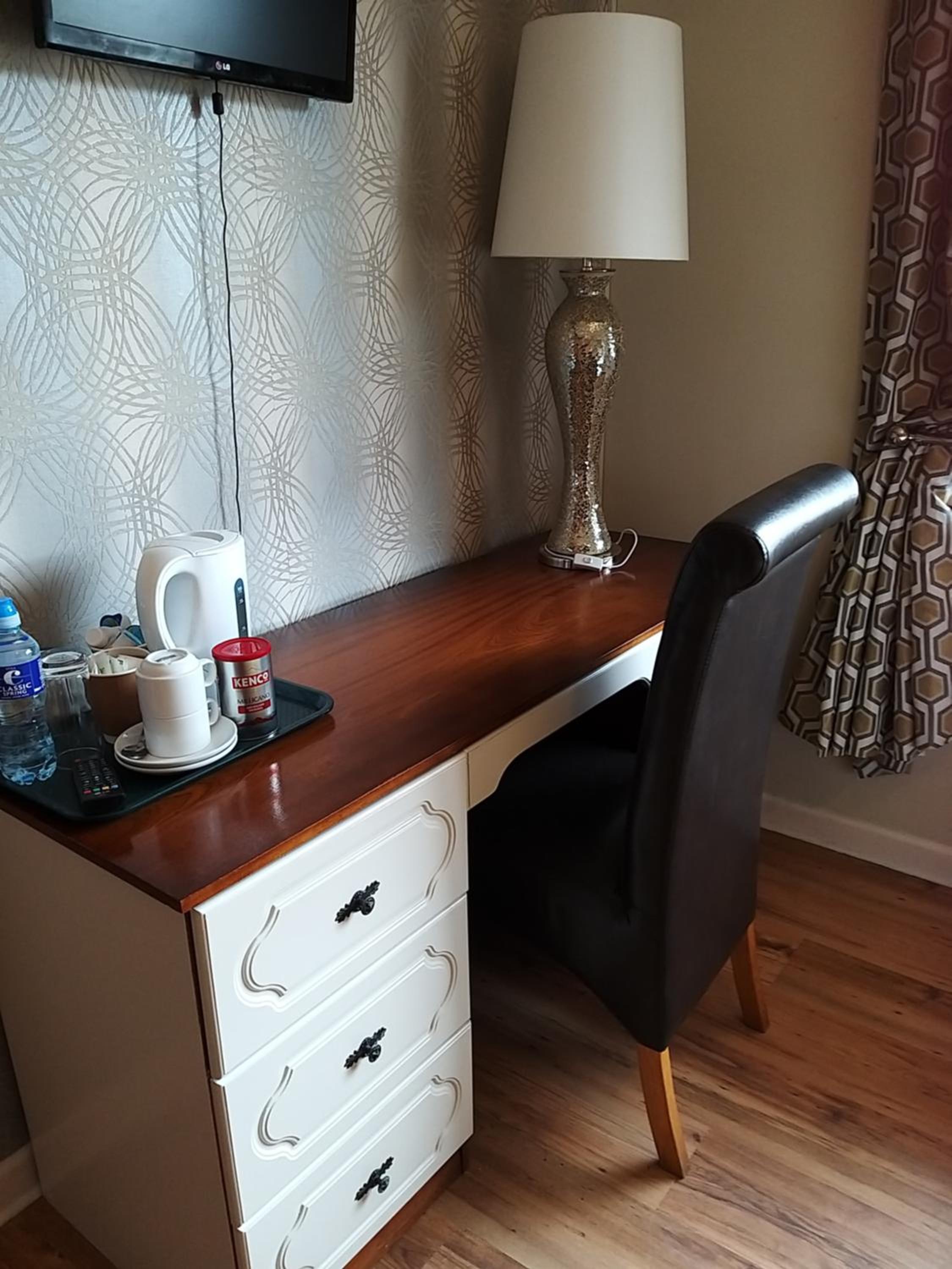Budget Double Room photo 2