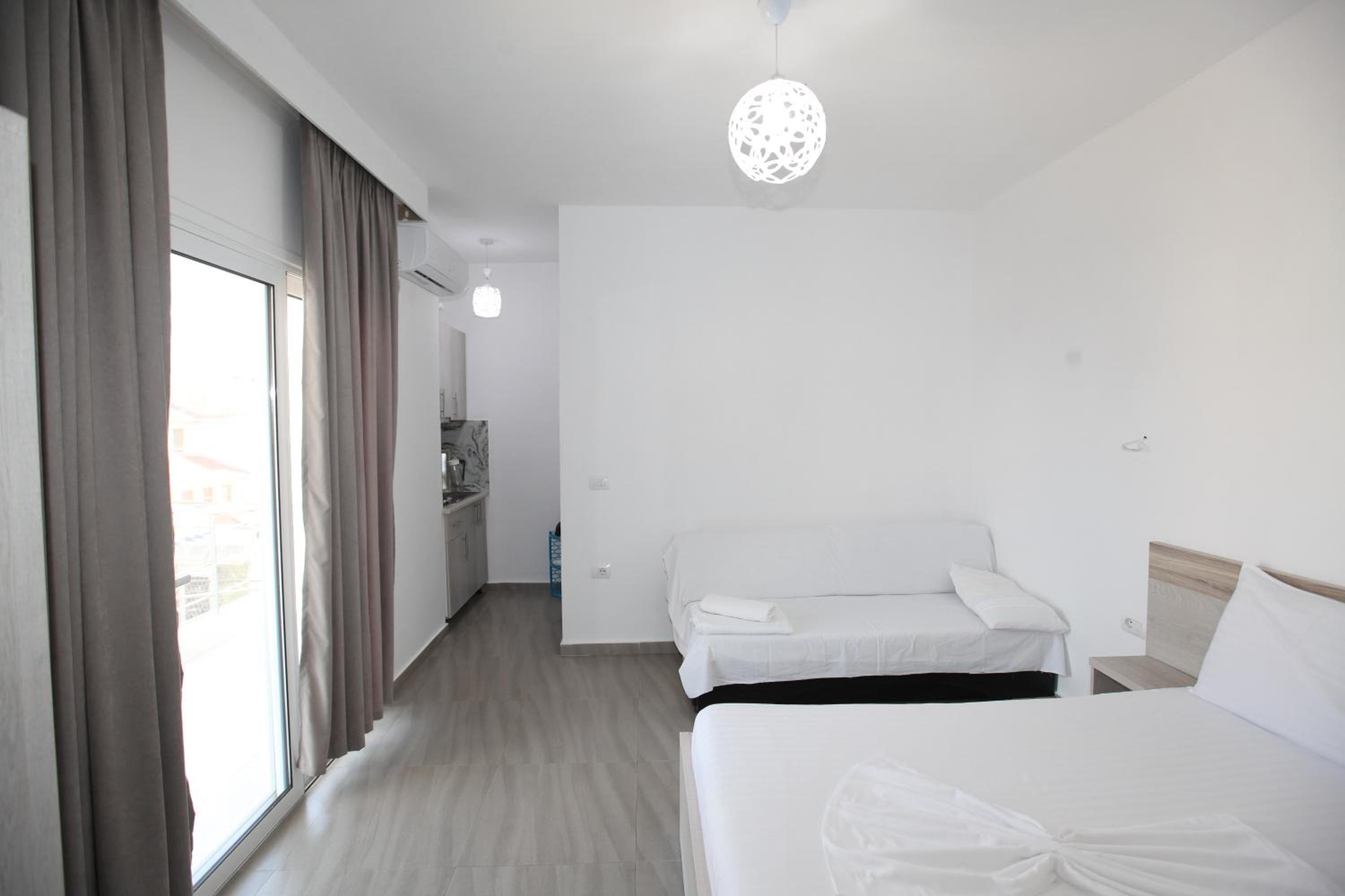 Triple Room with Balcony photo 2