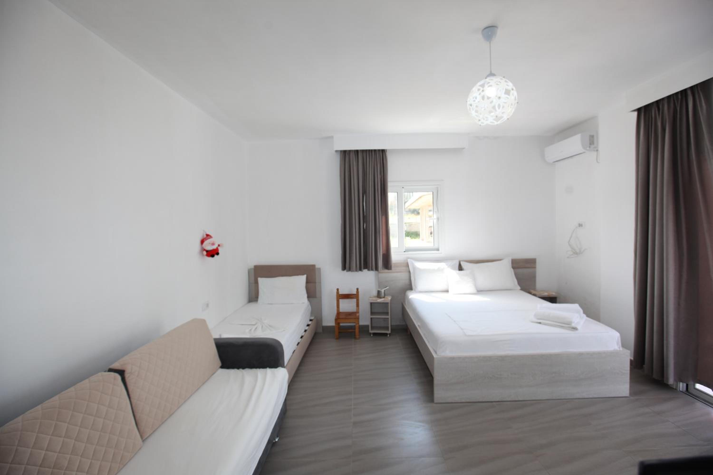 Quadruple Room with Balcony photo 2
