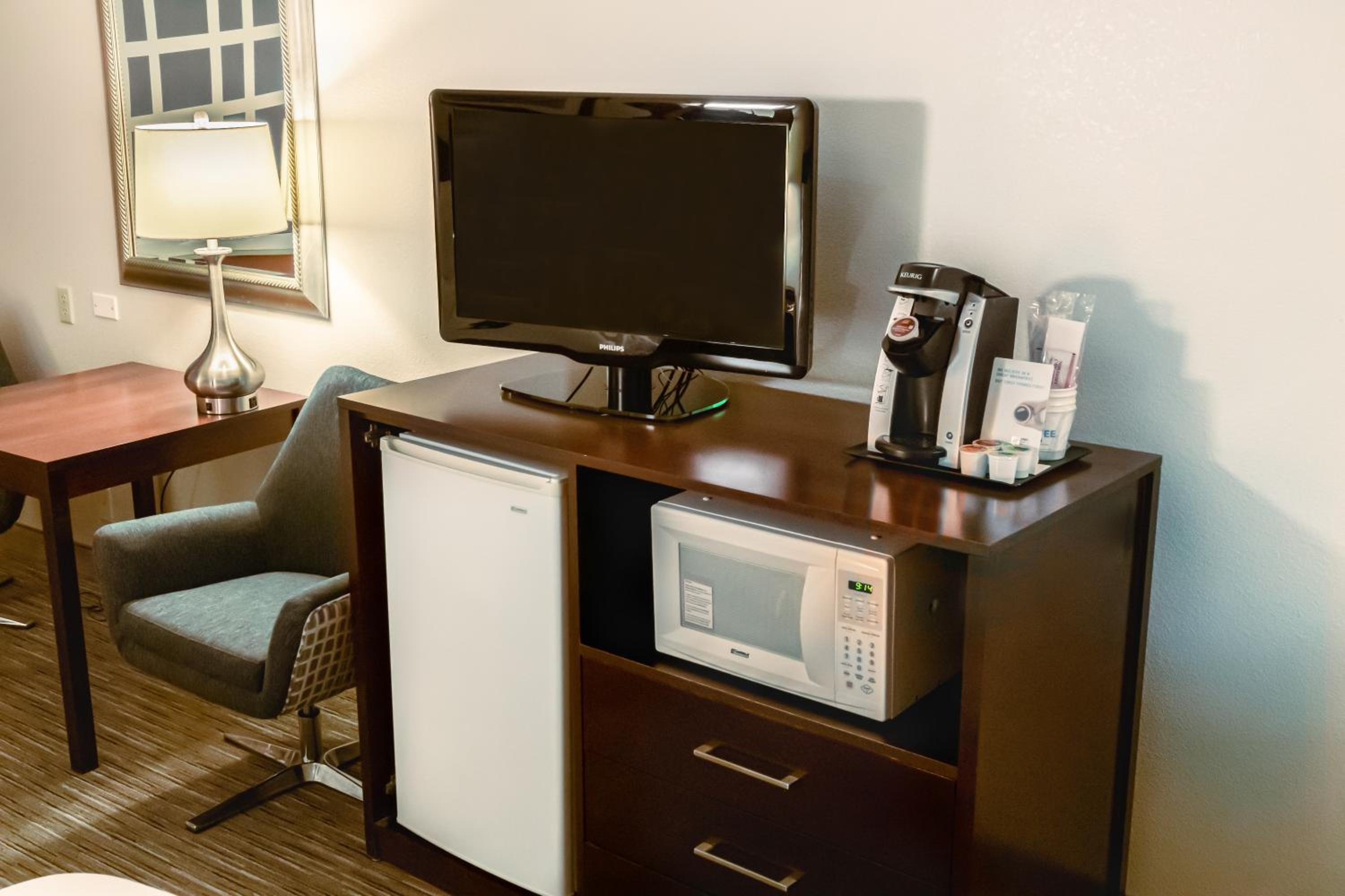 Queen Suite photo 2