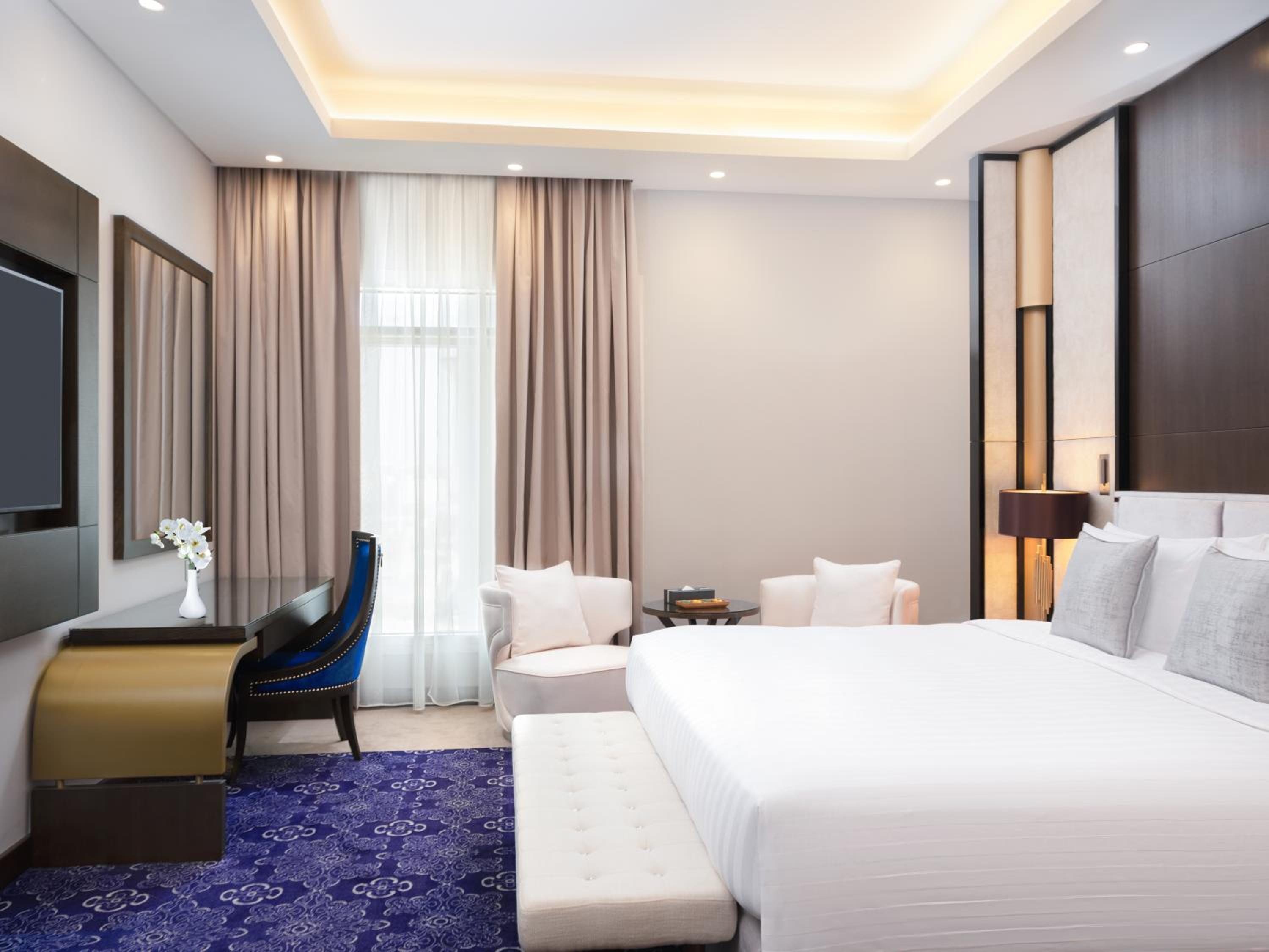 Royal Suite - Photo 3