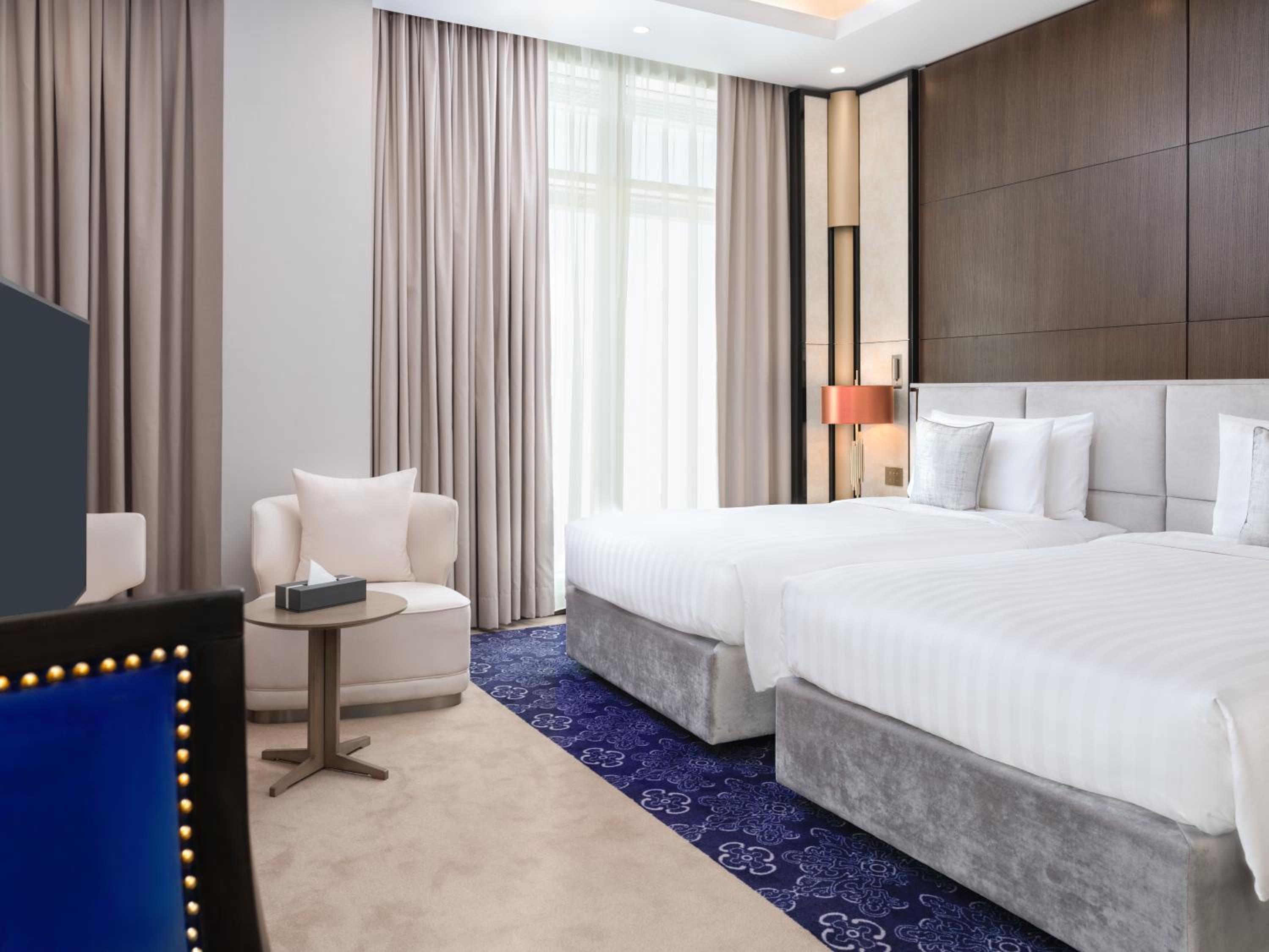 Royal Suite - Photo 2