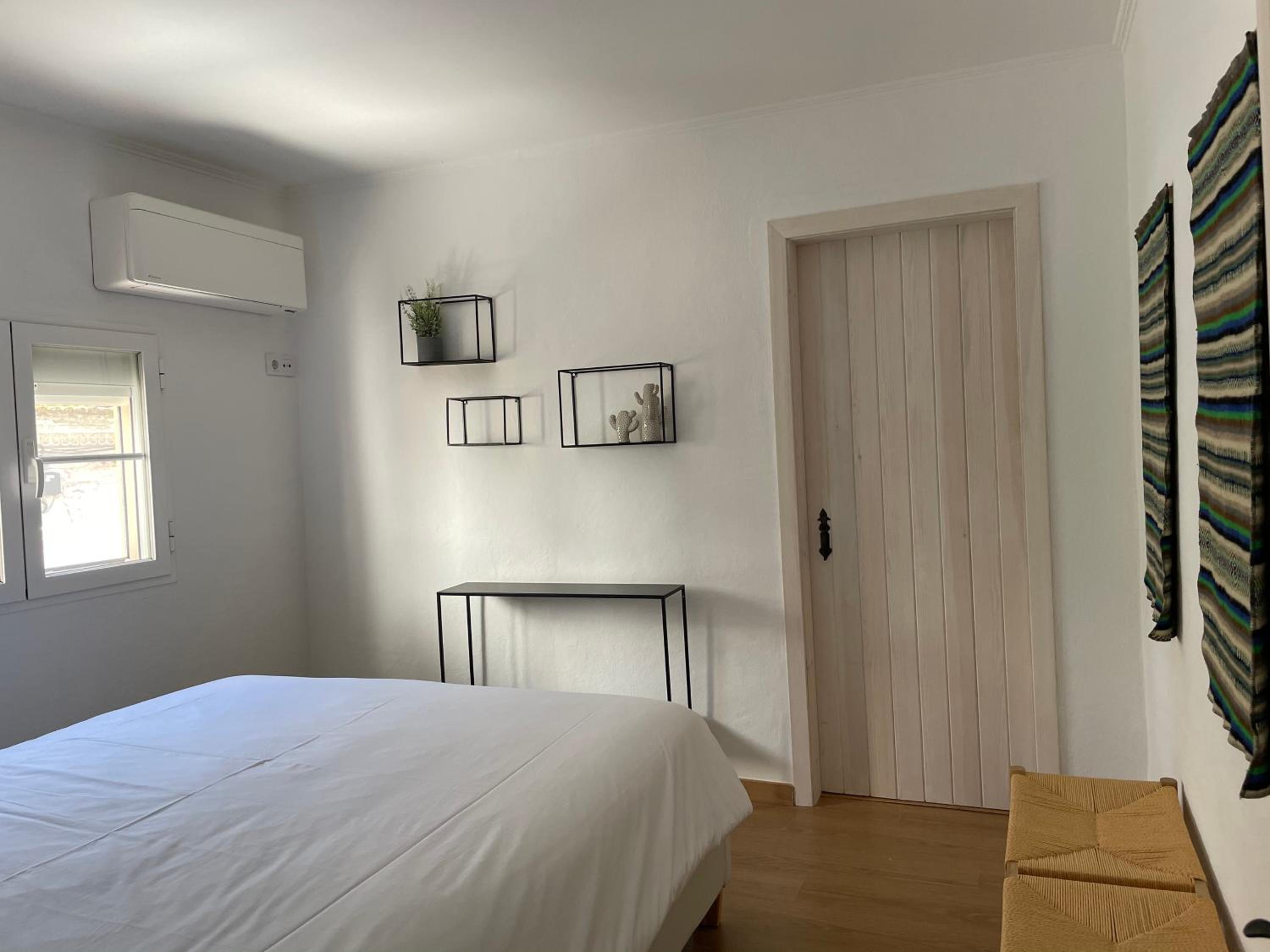 One-Bedroom House photo 3