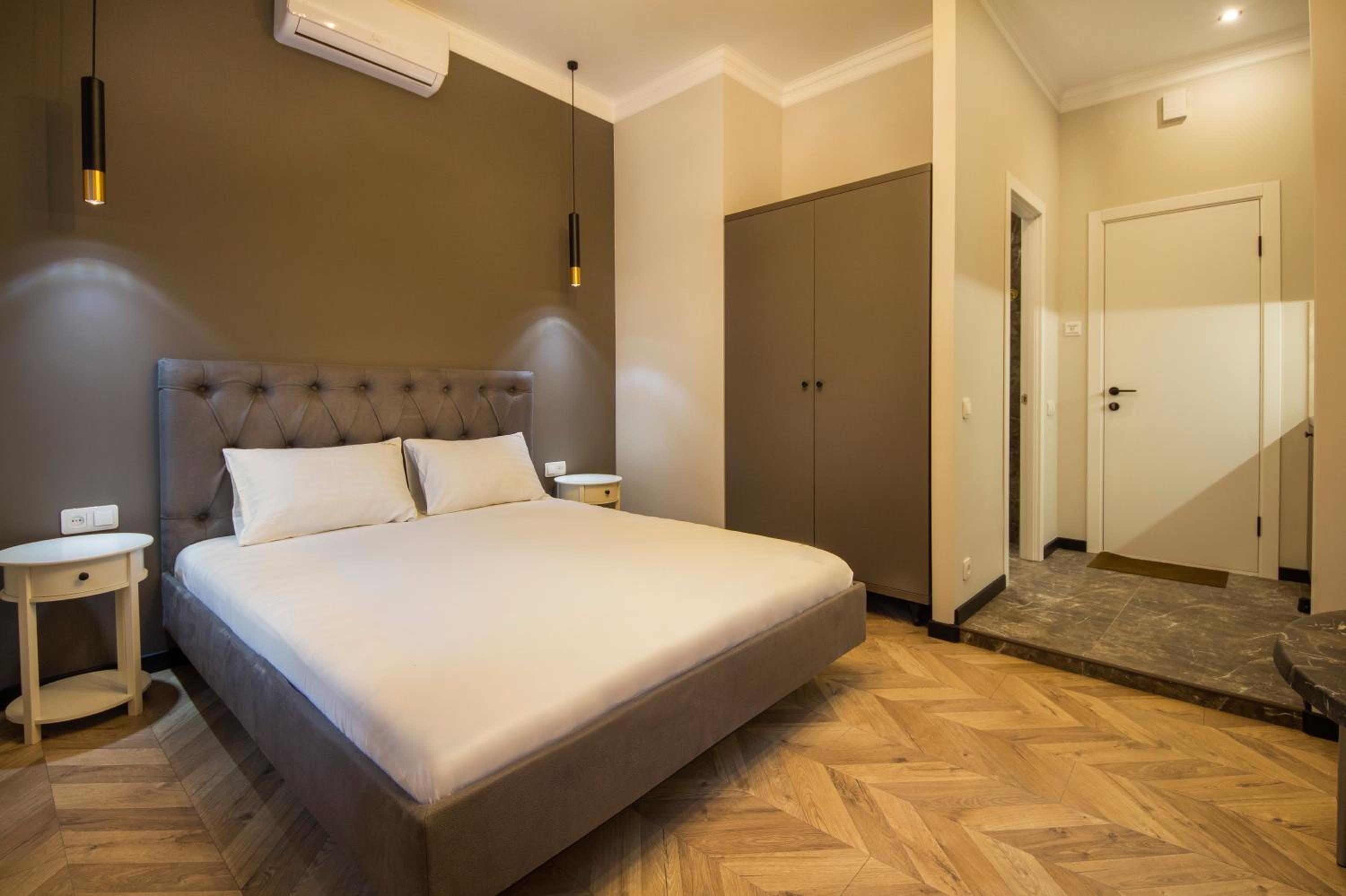 Standard Apartment - Mala Zhytomyrska, 18