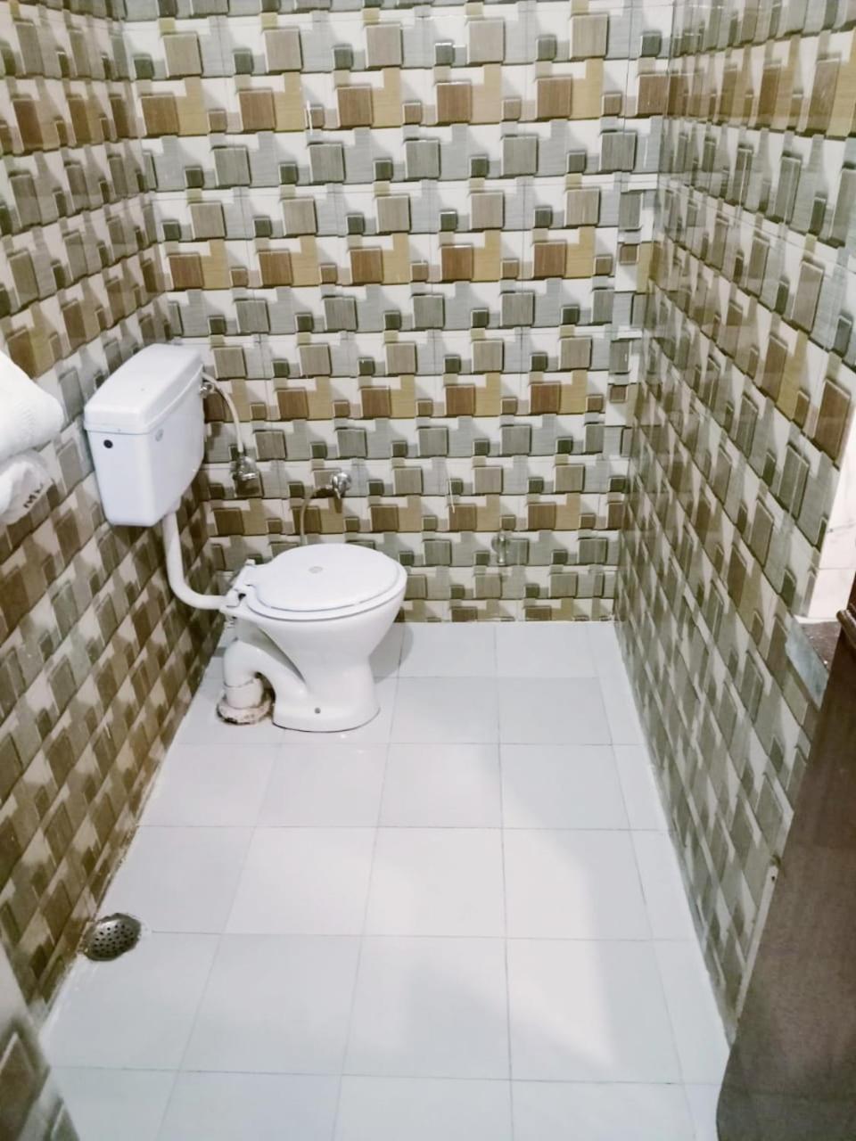 Standard Triple Room - Photo 13