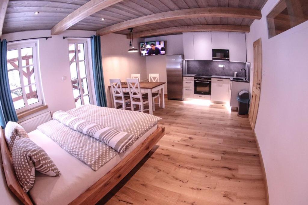 Suite photo 1