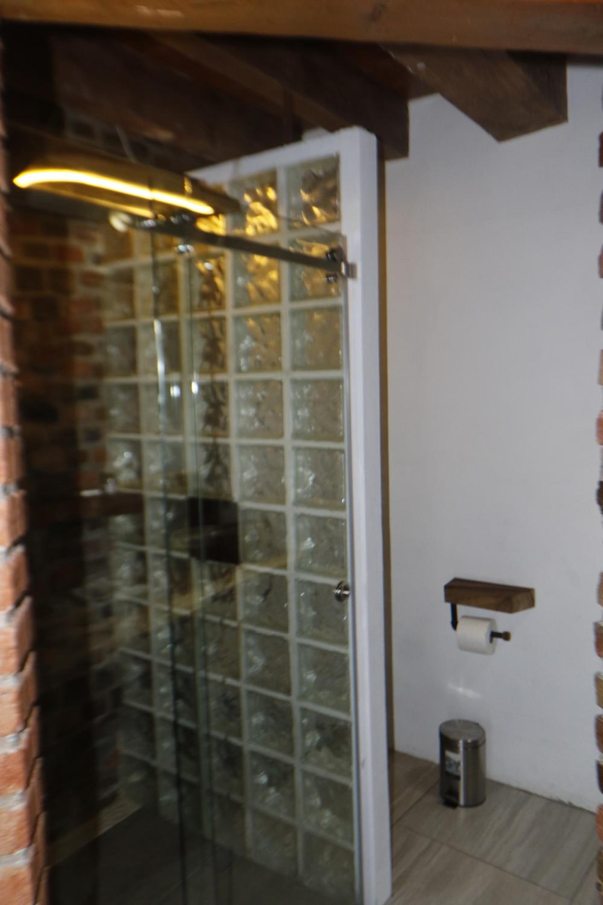 Deluxe Double or Twin Room with Lake View - Photo 8