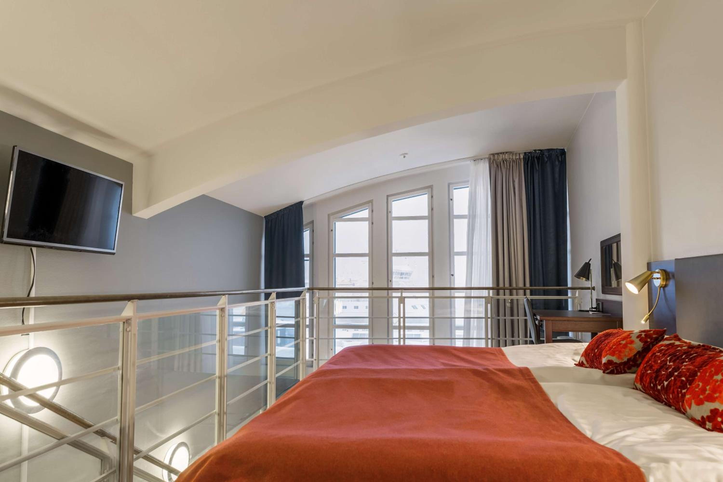Master Suite - Photo 1