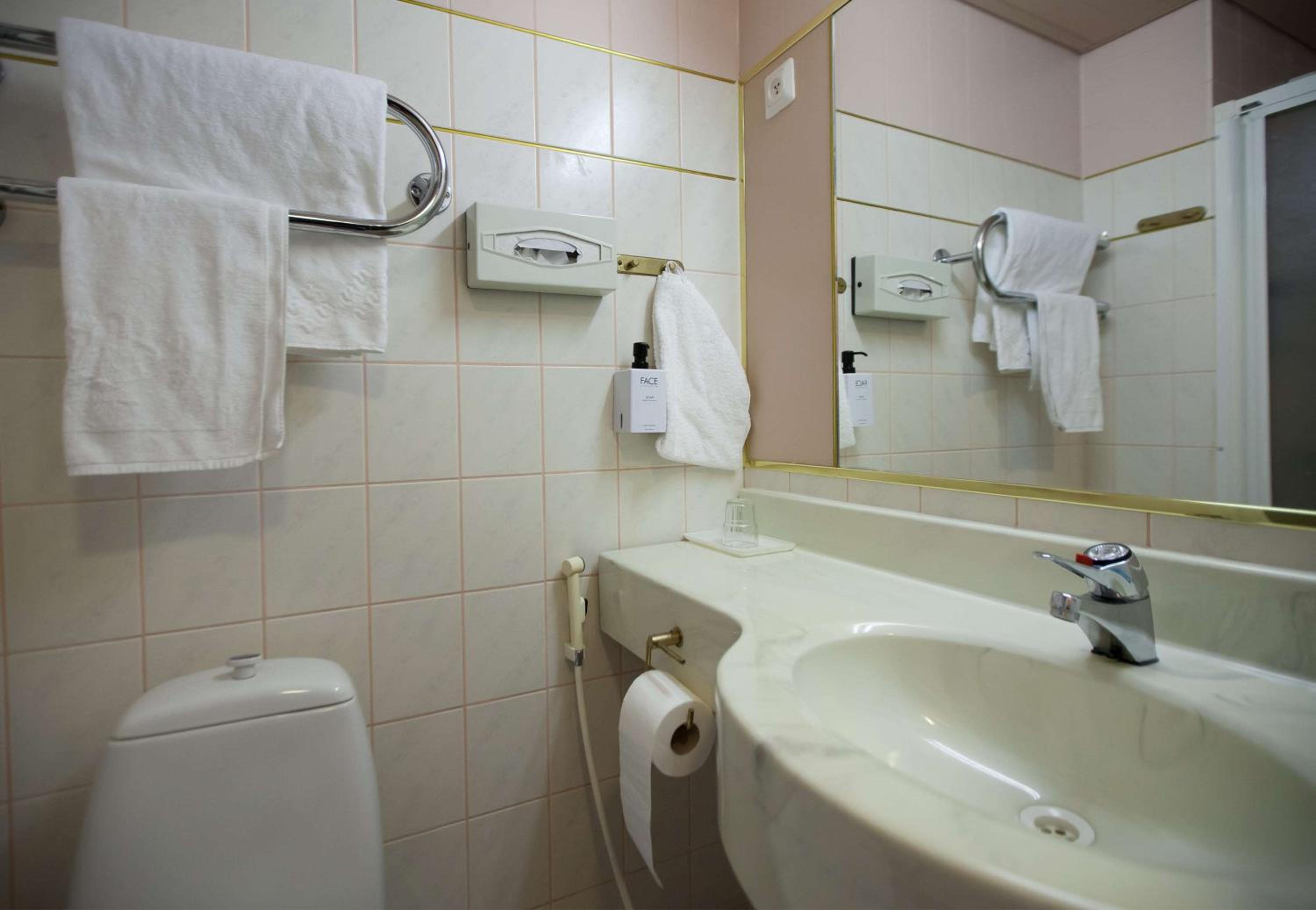 Standard Room - Photo 4