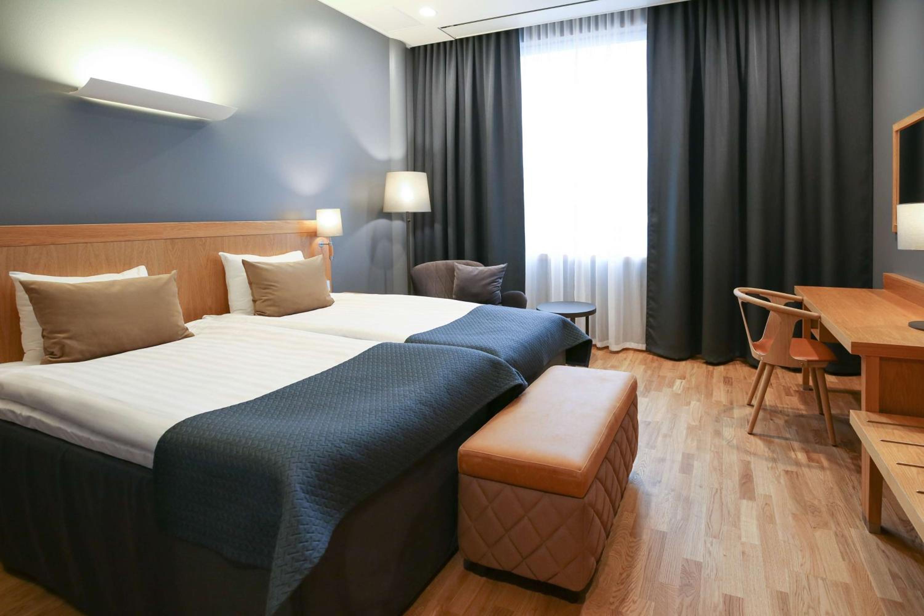 Standard Twin Room - Photo 1
