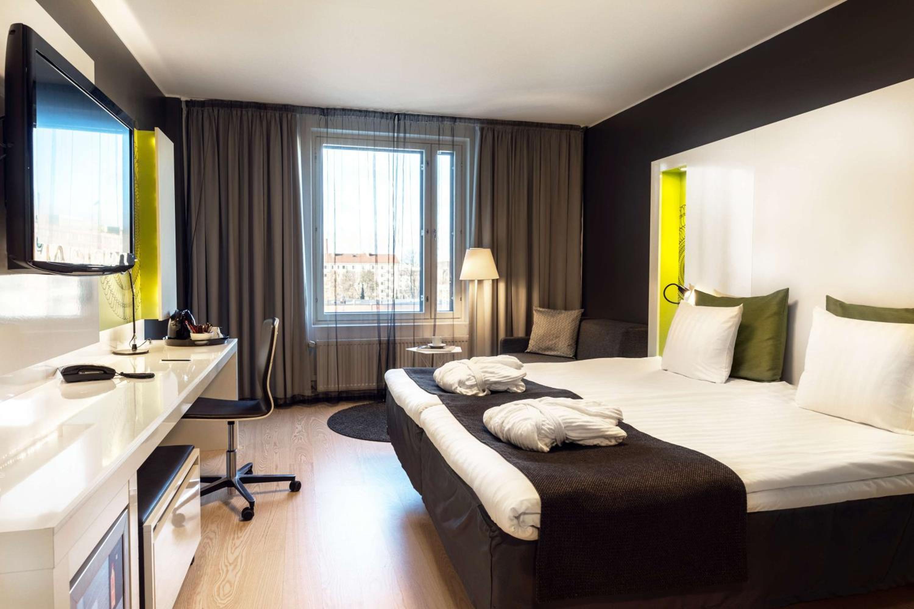Superior King Room