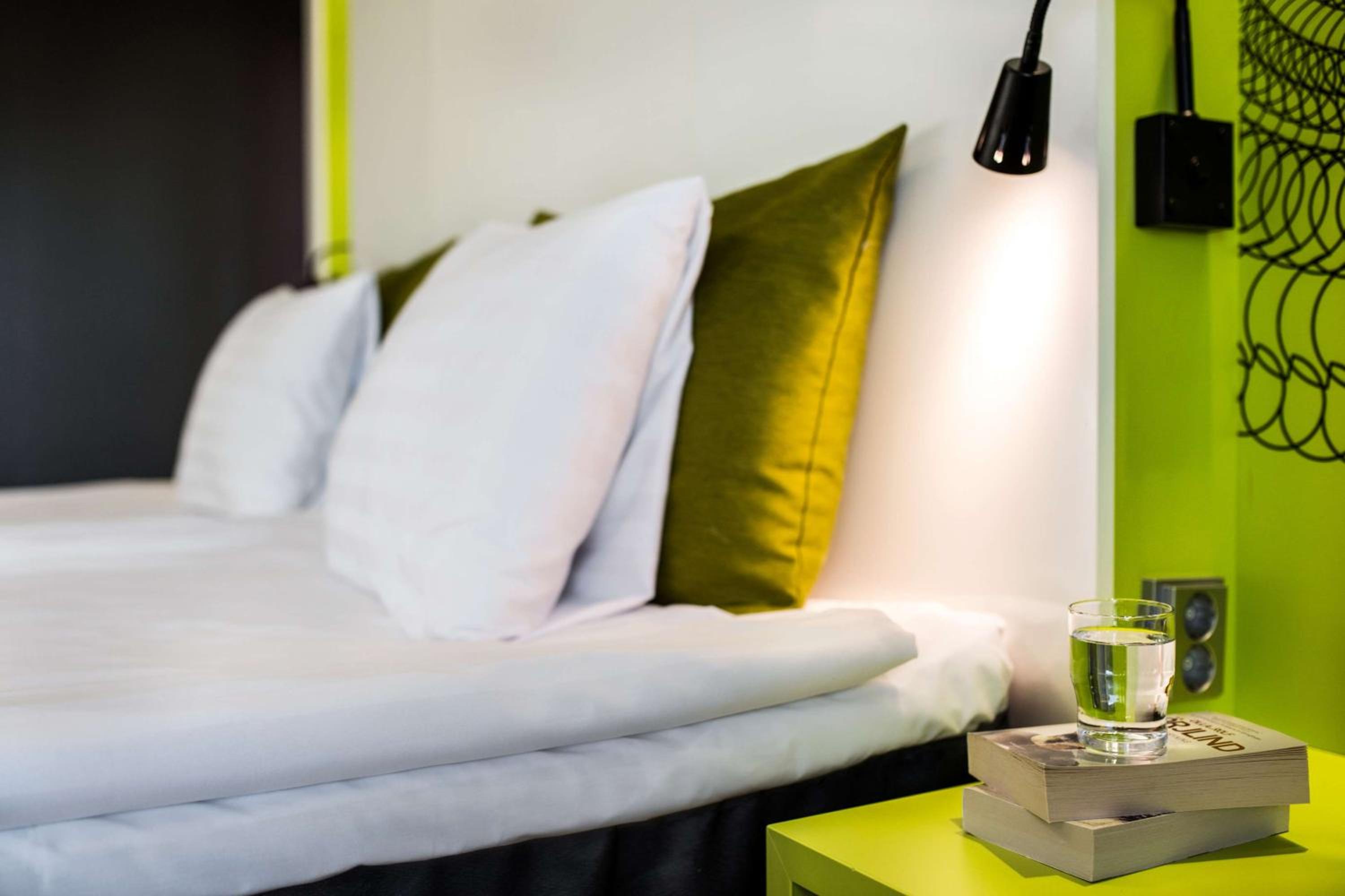 Standard Double or Twin Room - Photo 6