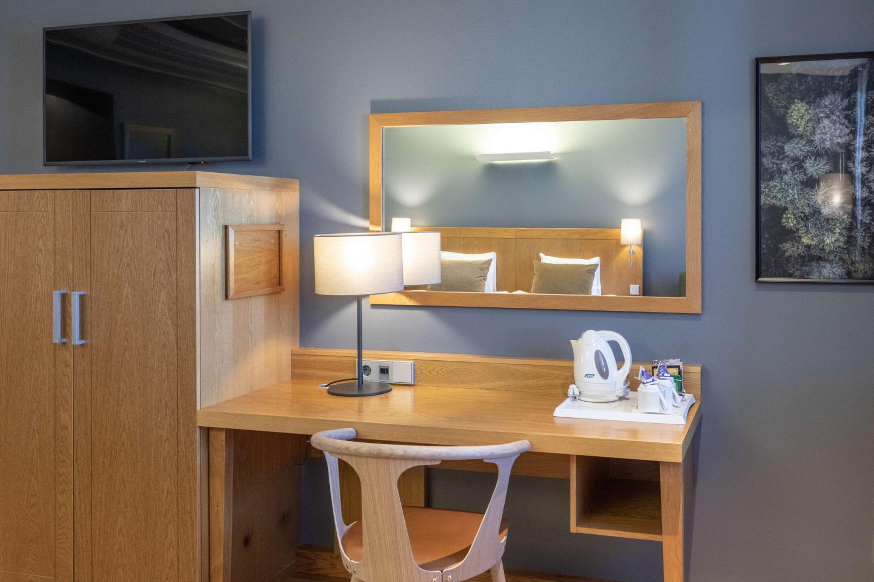 Standard Twin Room - Photo 3