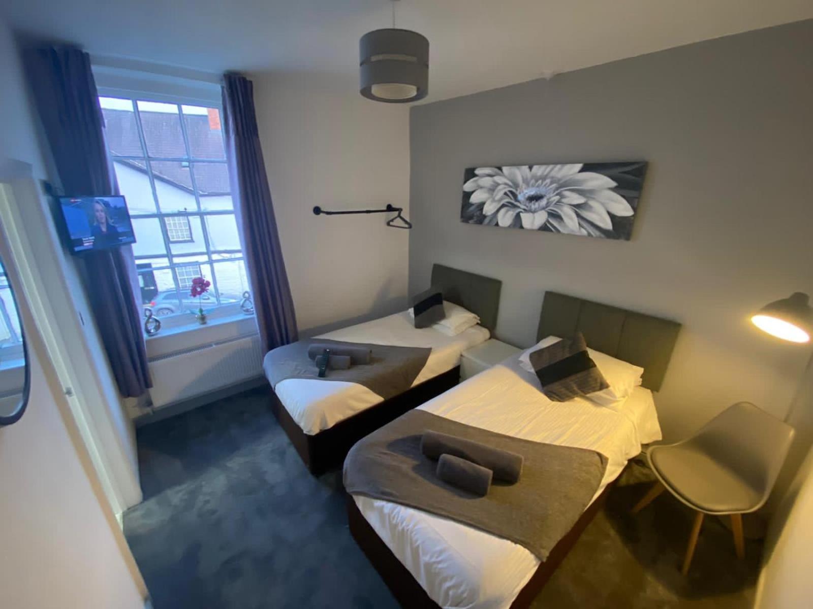 Twin Room with Shower photo 1