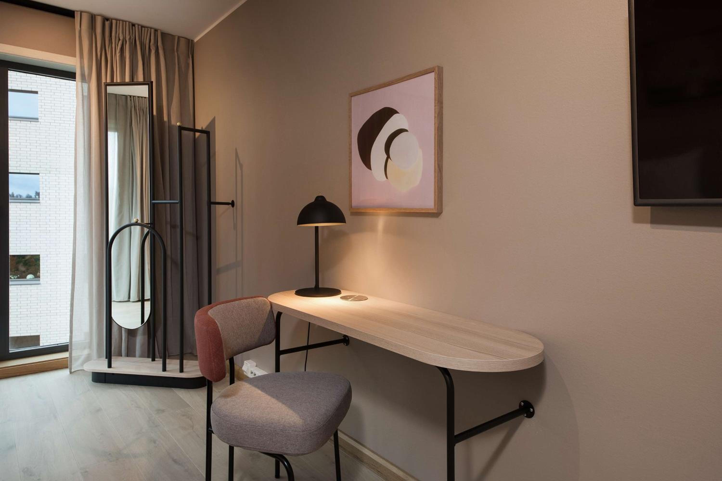 Superior King Room - Photo 4