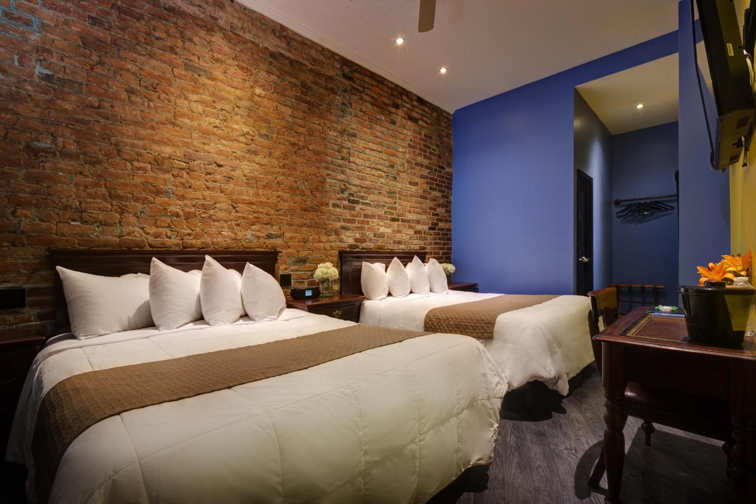 Deluxe Queen Room with Two Queen Beds
