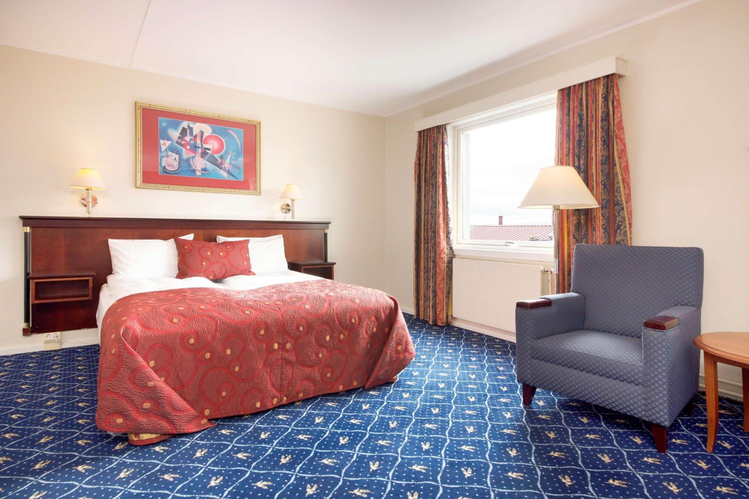 Standard Queen Room photo 3