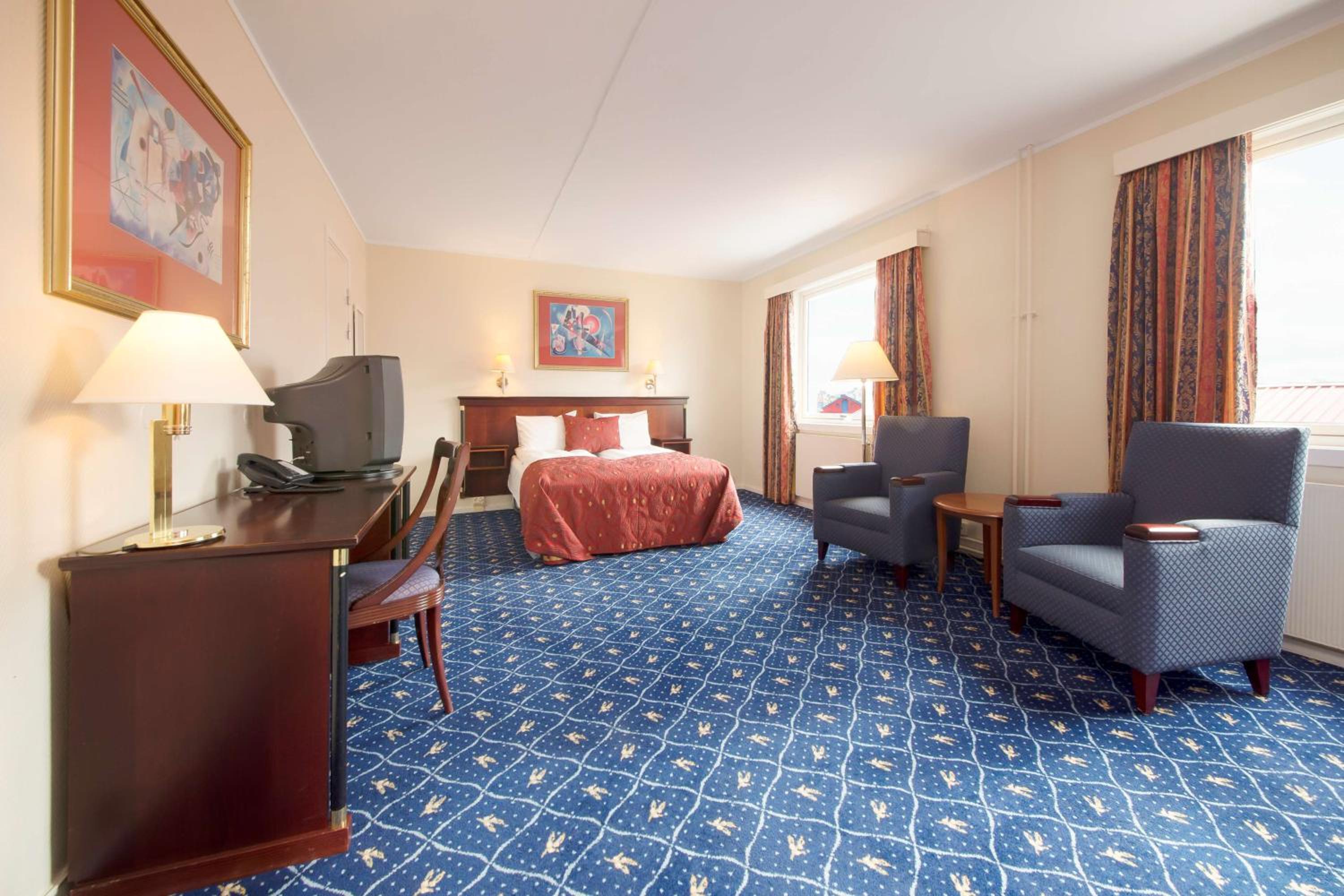 Standard Queen Room photo 3