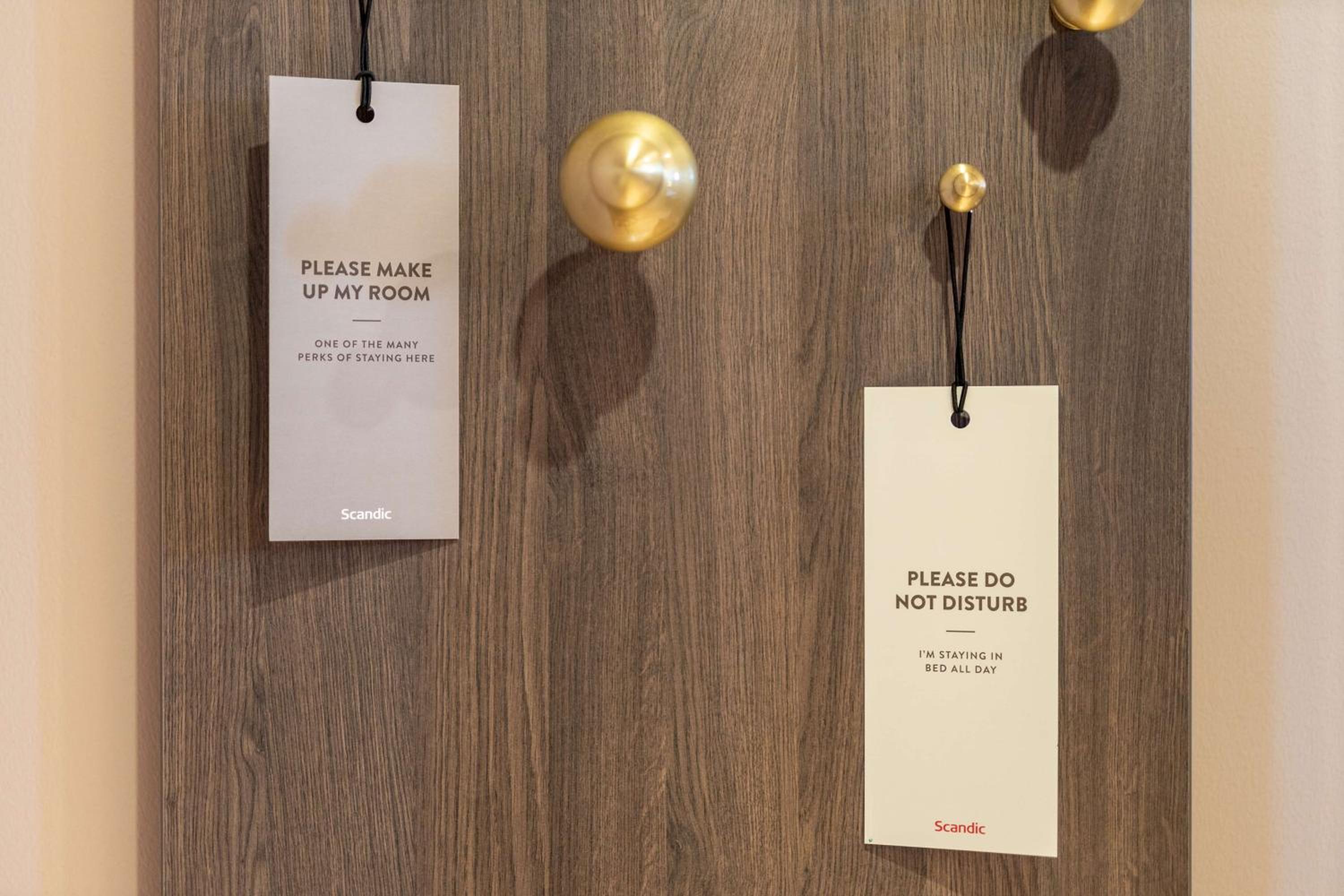 Standard King Room - Photo 7