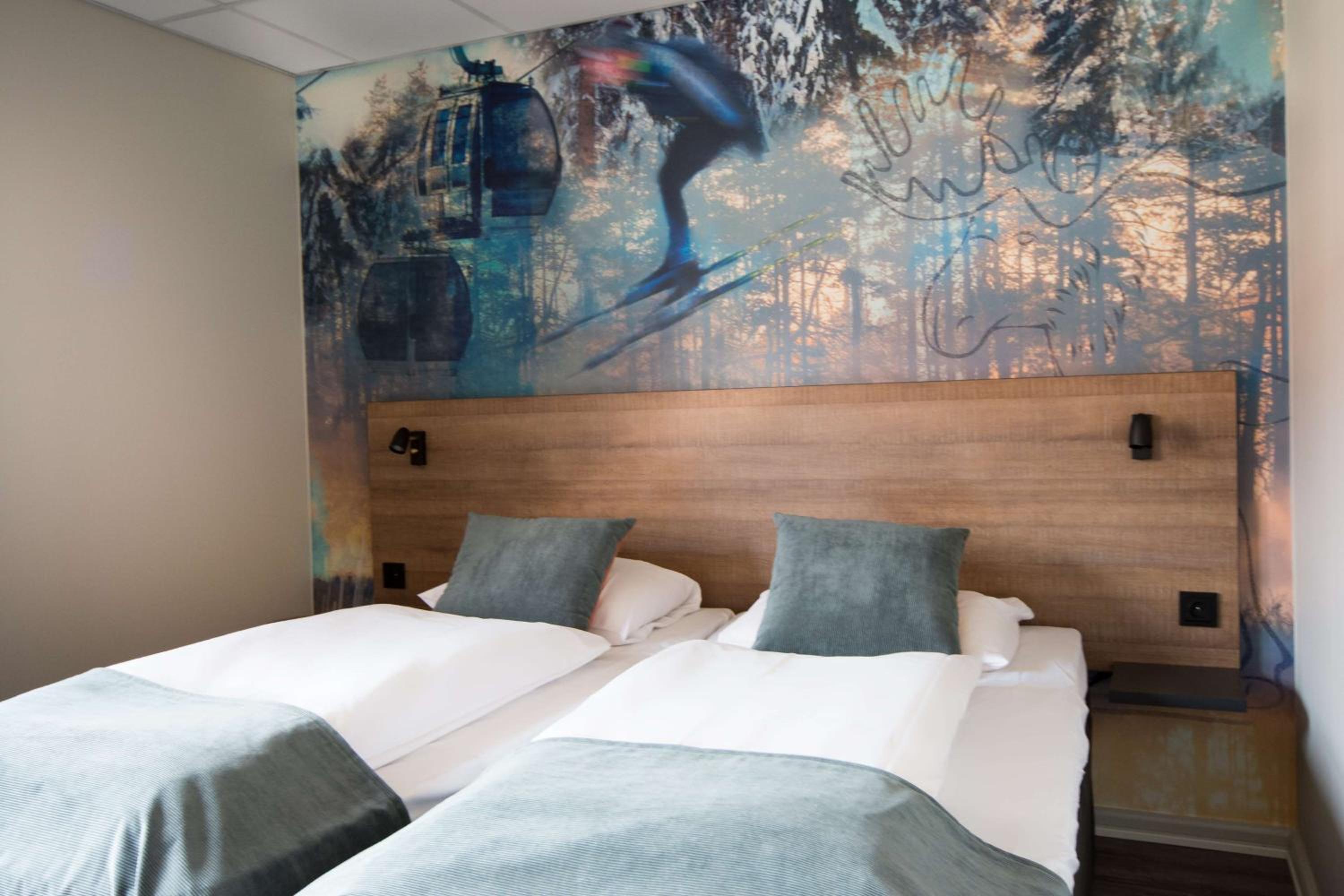 Twin Room - Photo 2
