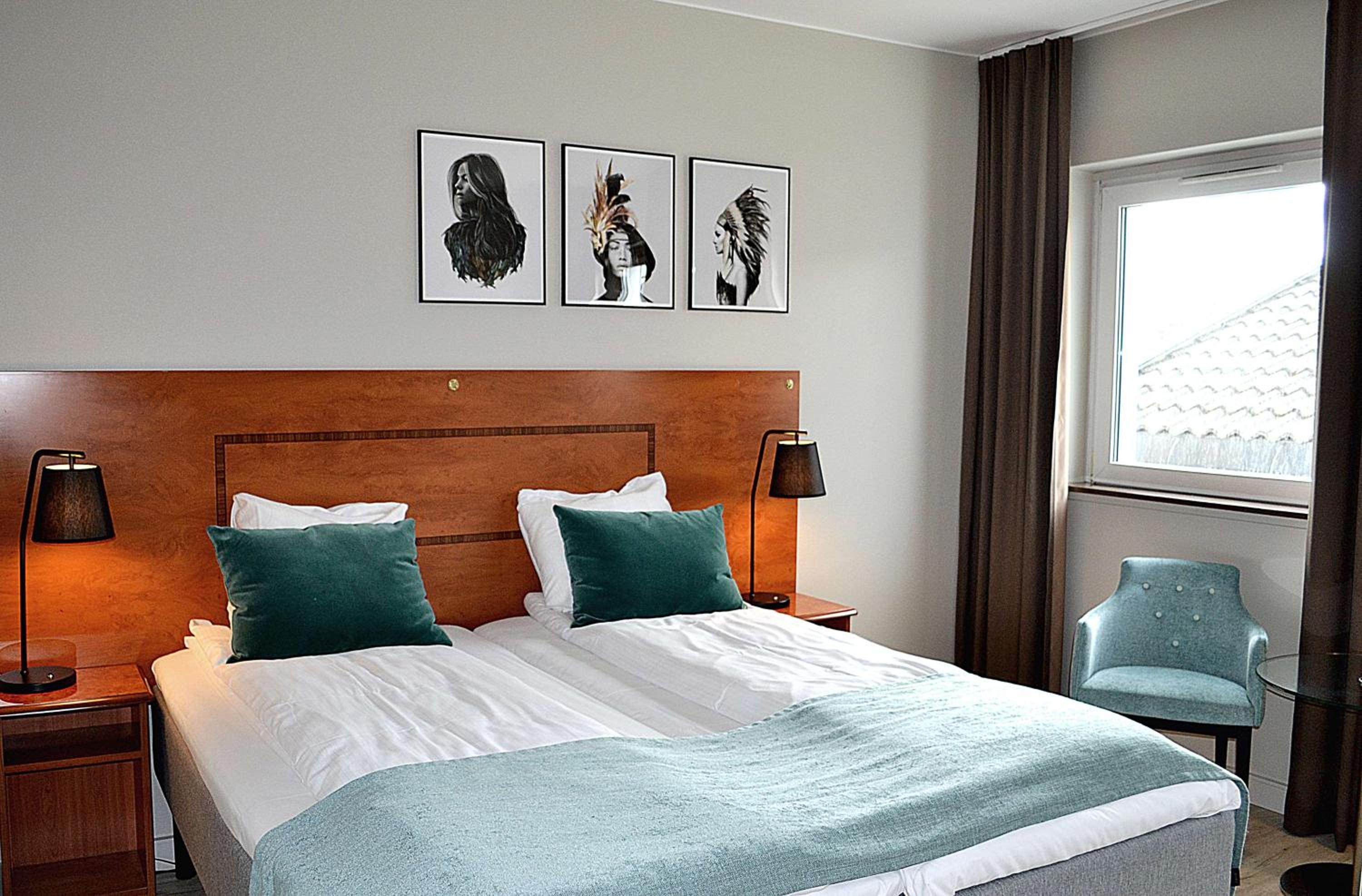 Standard Twin Room - Photo 2