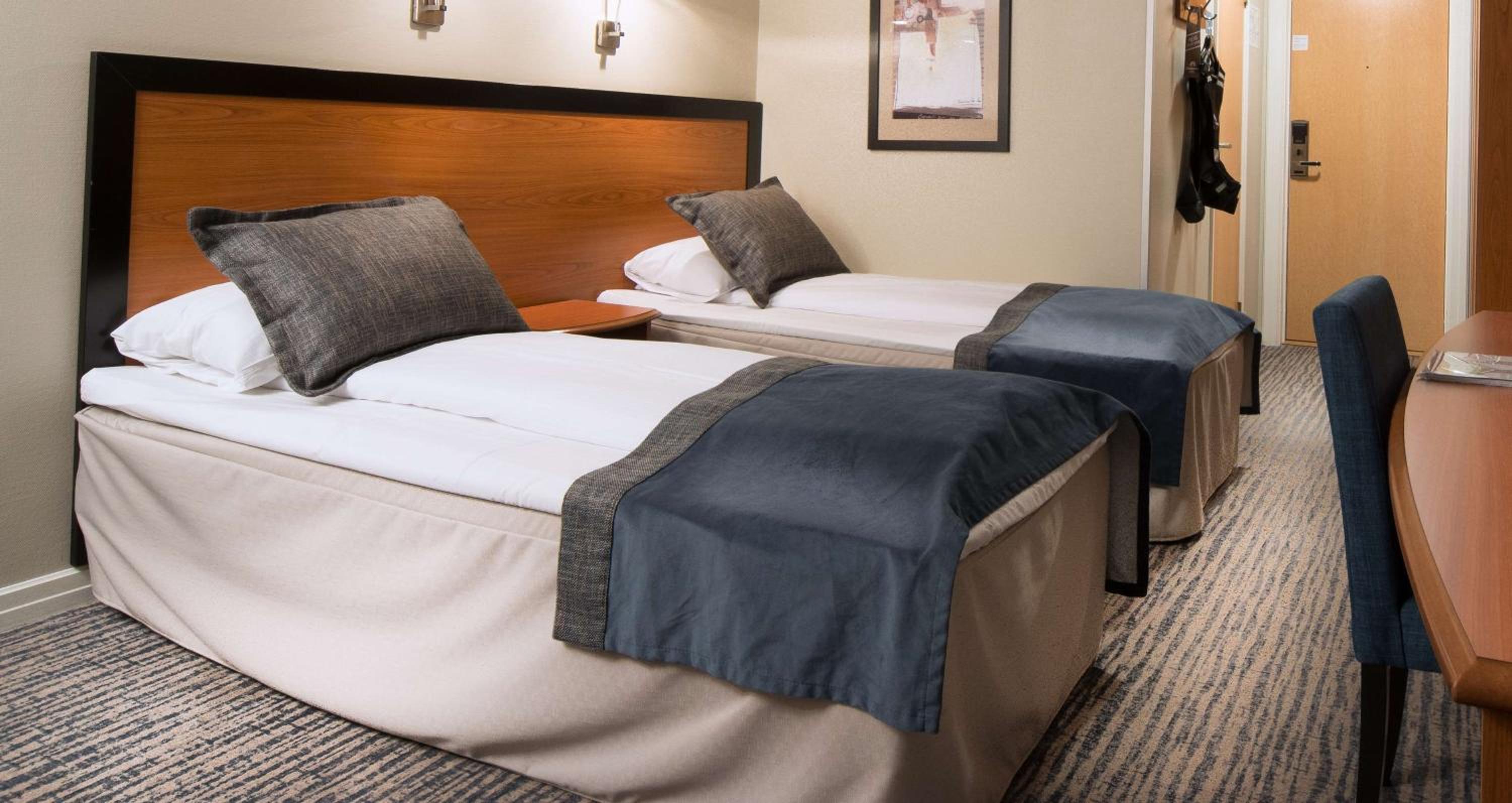 Superior King Room - Photo 3