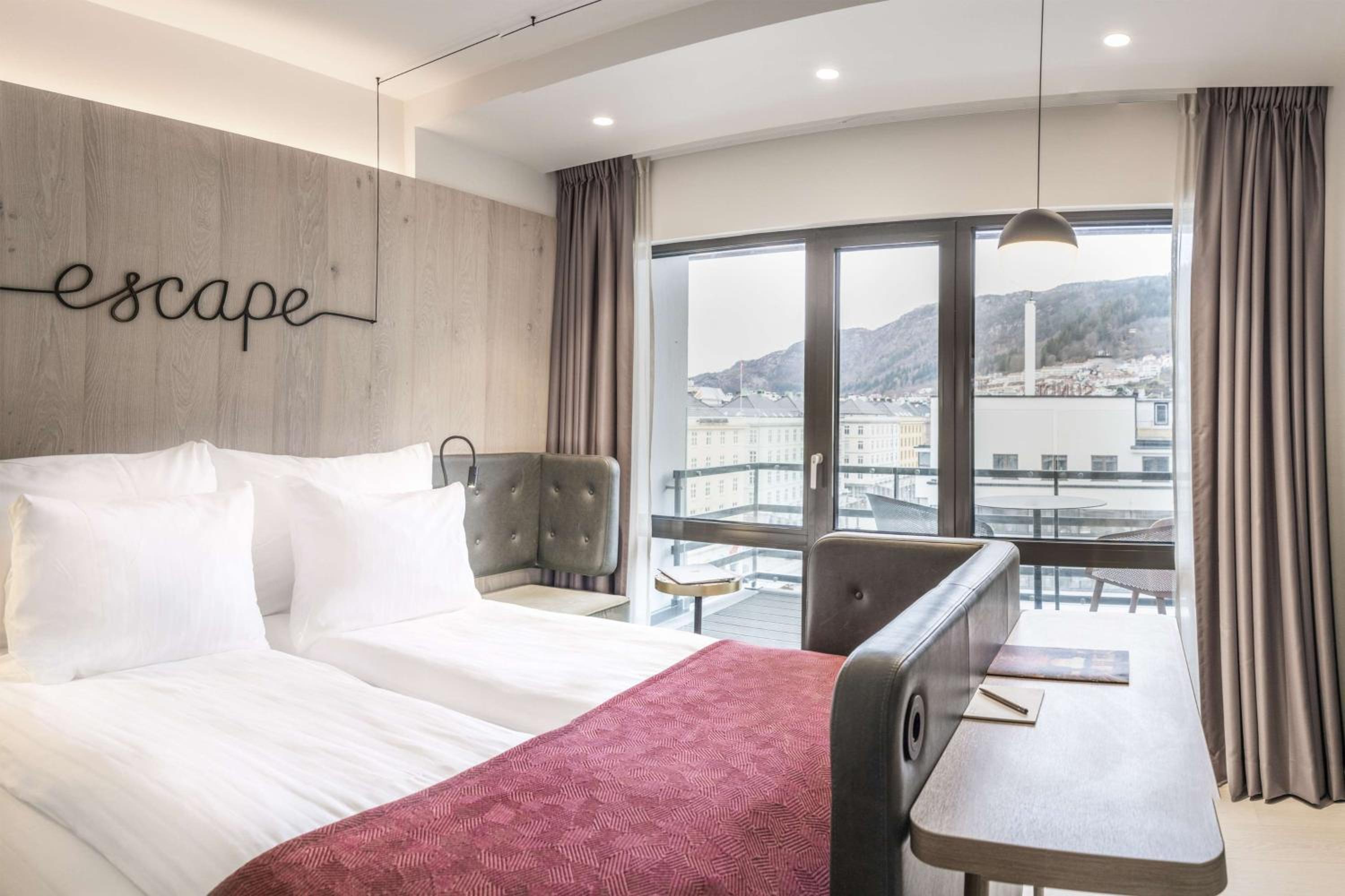 Classic Queen Room with Balcony
