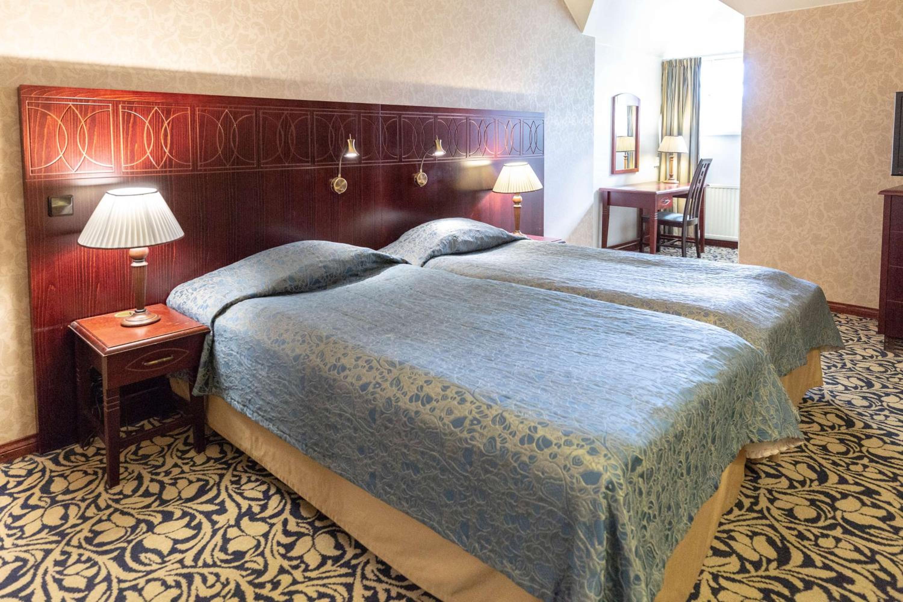 Superior Twin Room - Castle Building - Photo 1
